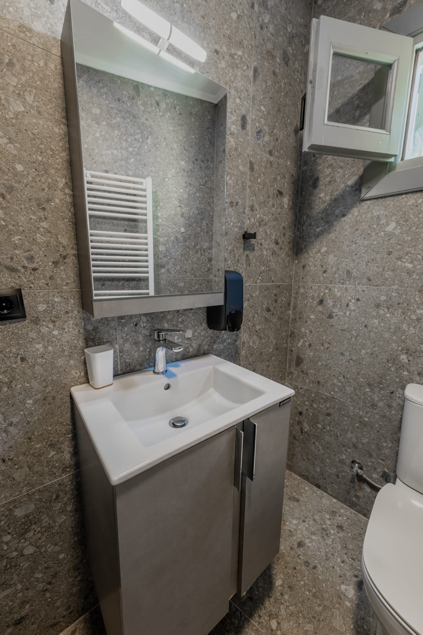 Classic Room (No. 1)