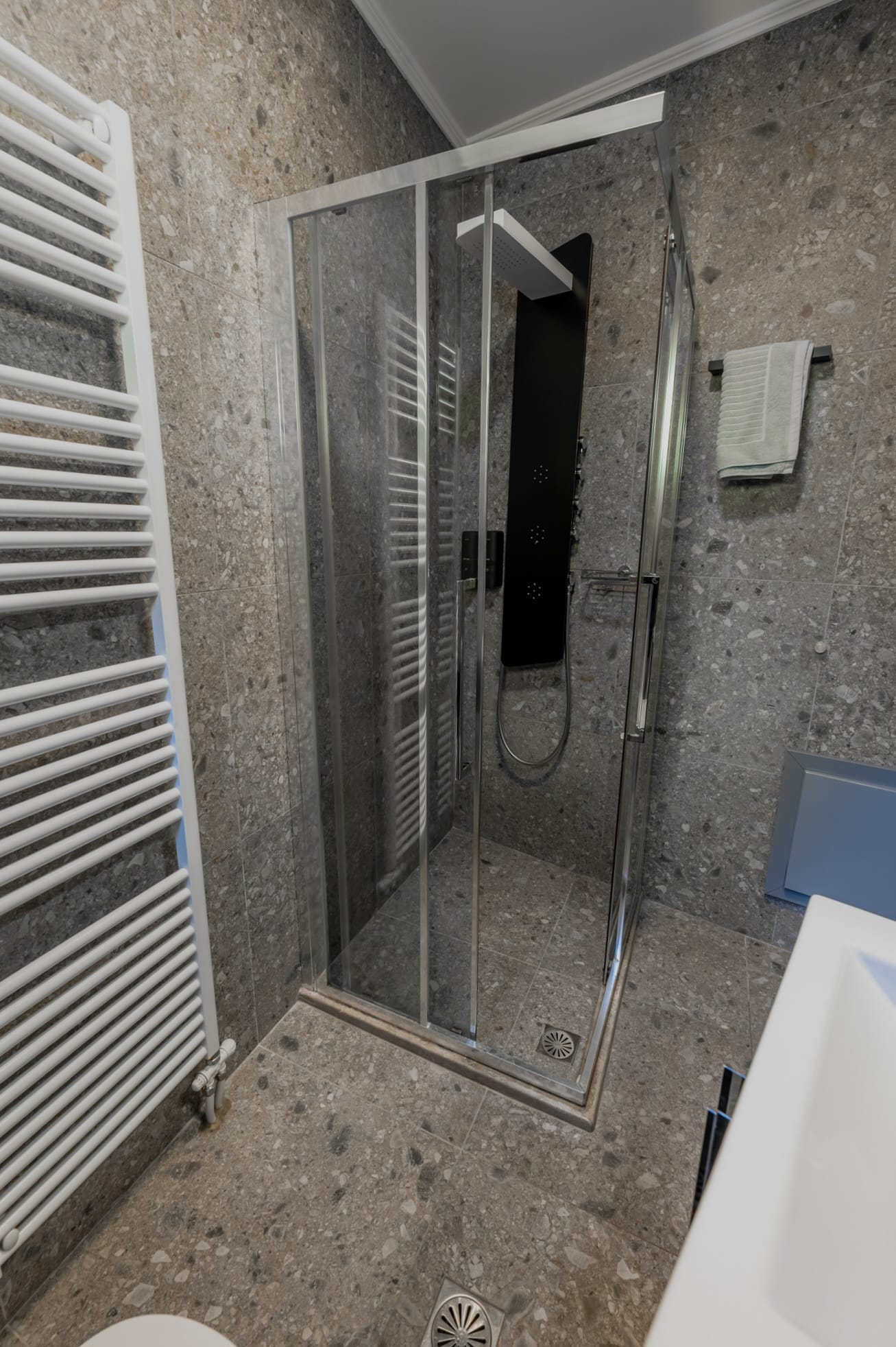 Classic Room (No. 1)