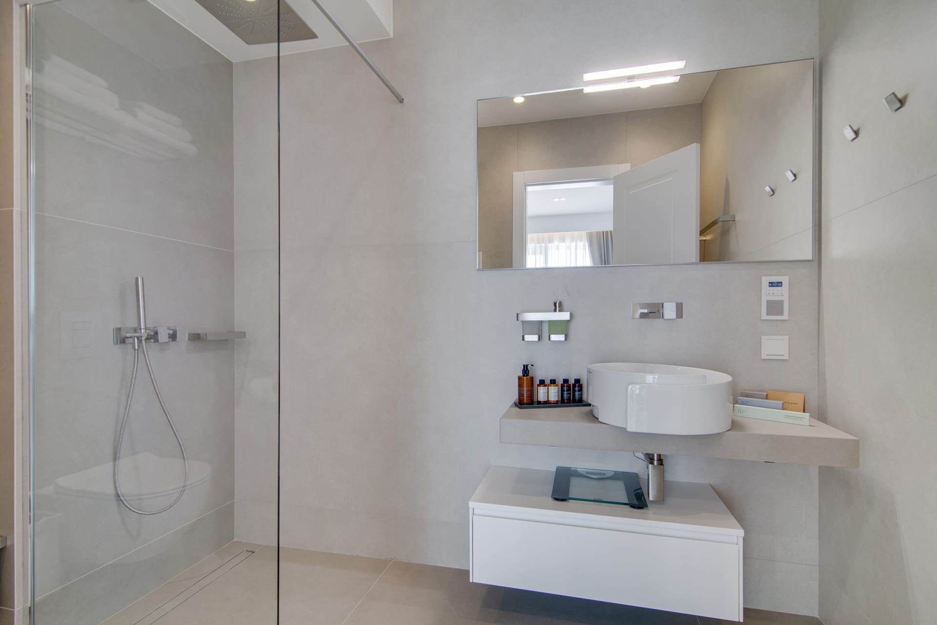 Deluxe Suite with Sea View