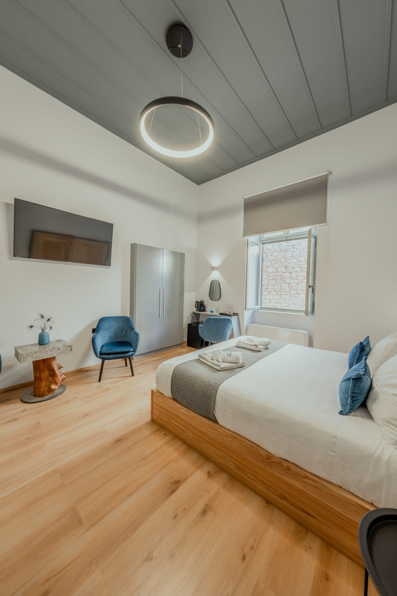 Supreme Room (No. 3)