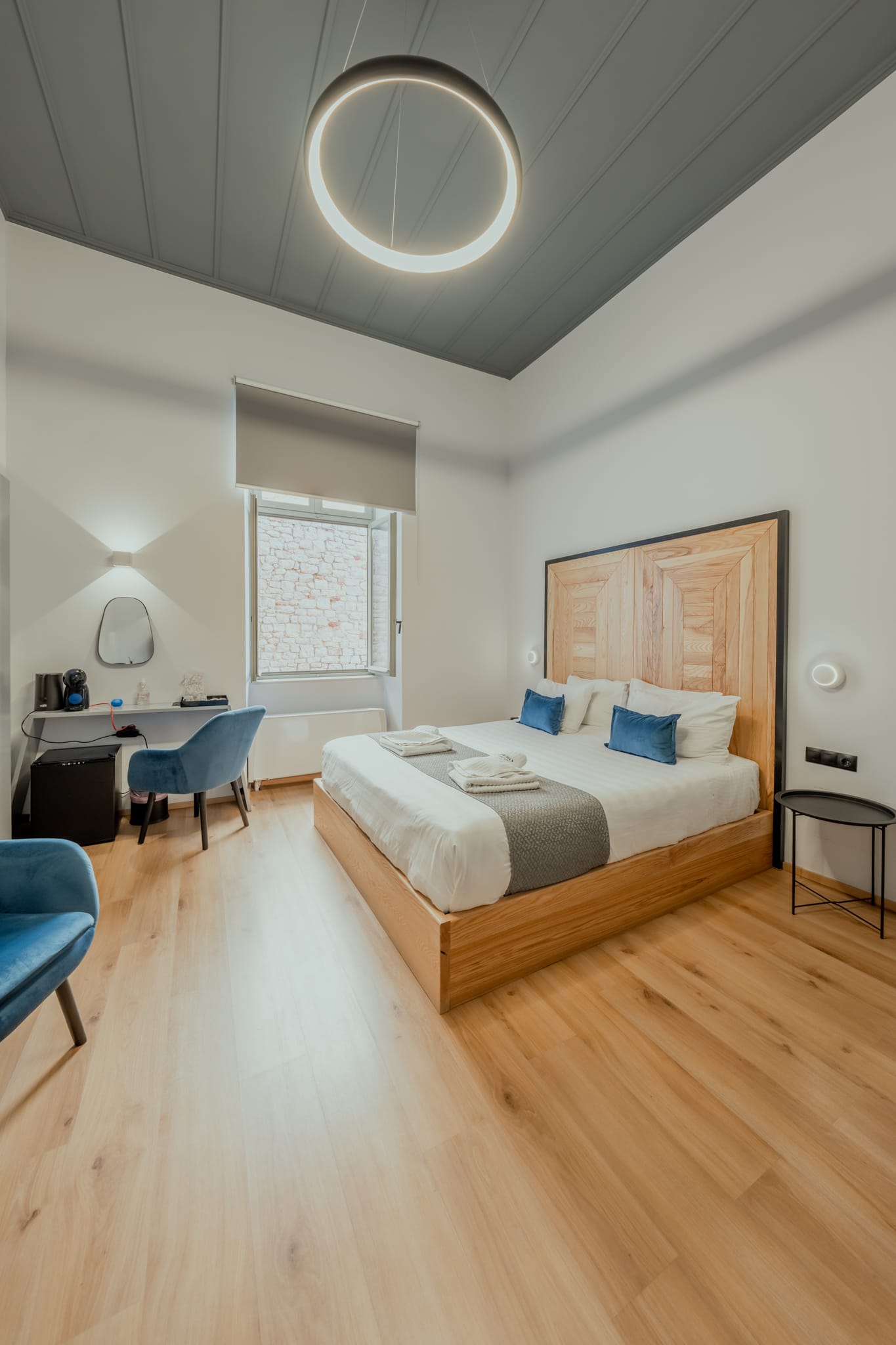 Supreme Room (No. 3)