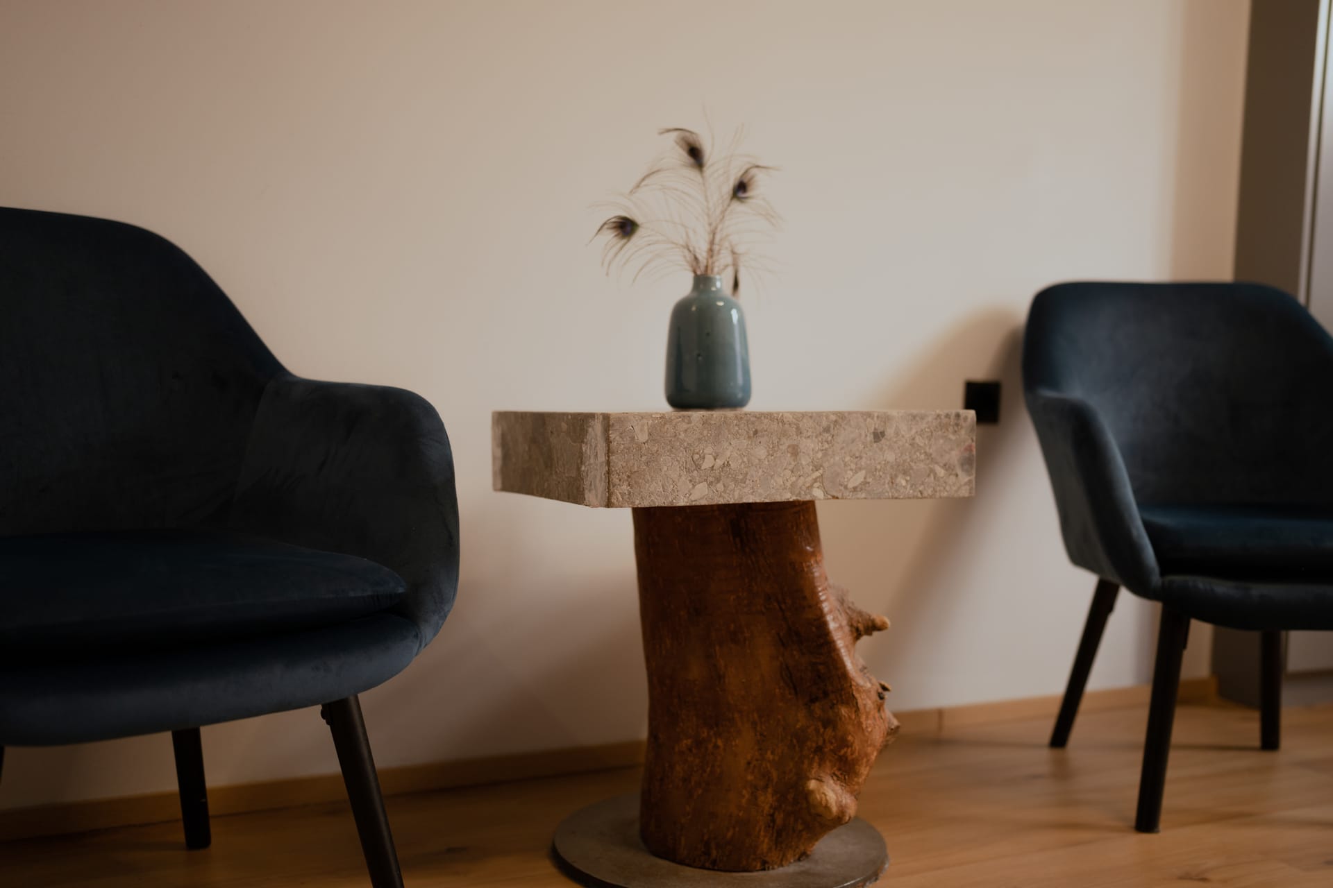 Supreme Room (No. 3)