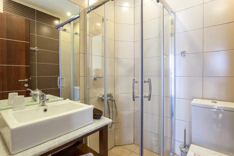 Double Room Ground Floor Pool View  (13-15m²)