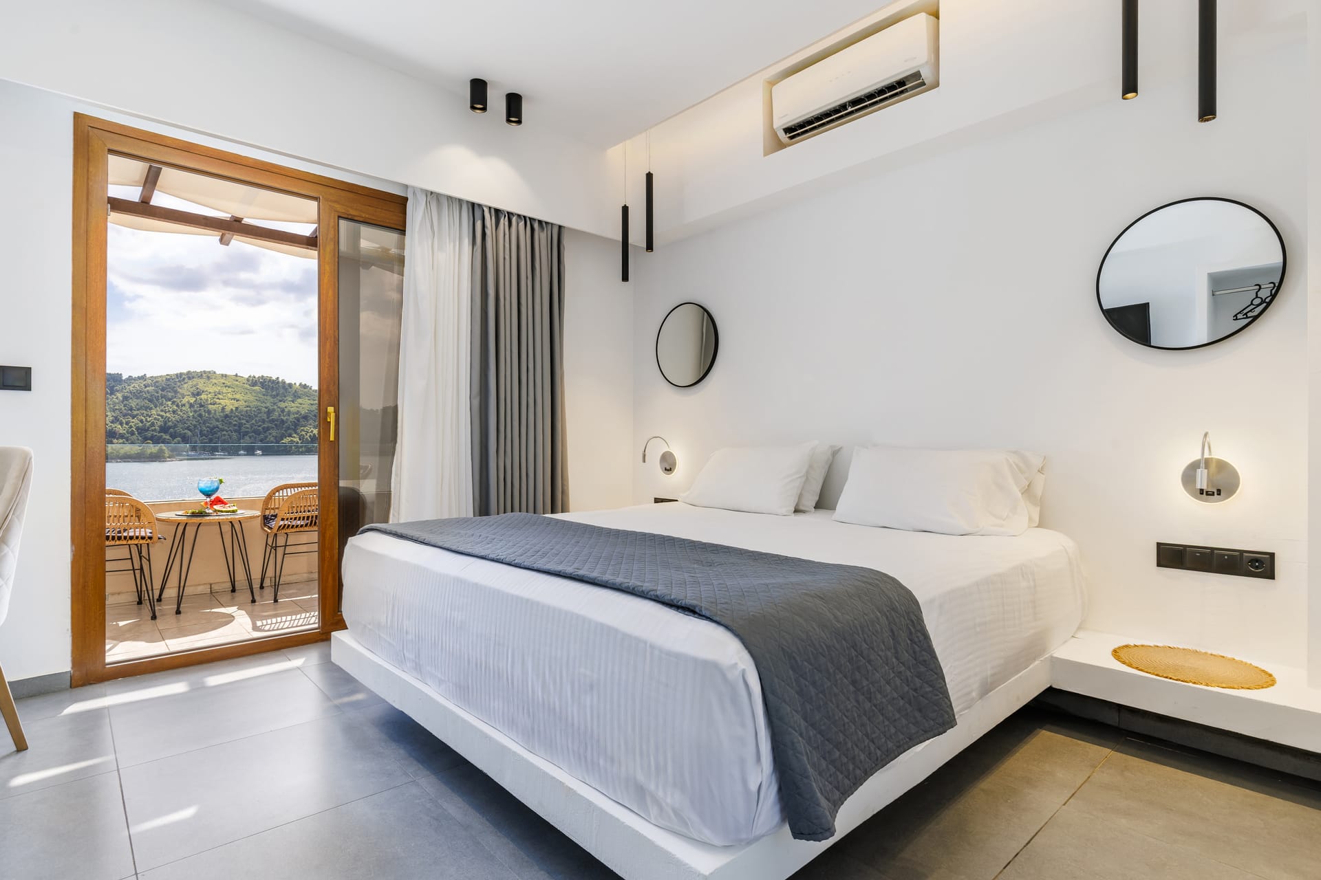 Superior Sea & Sky View Double Room (15m²)(Delivered 2024)