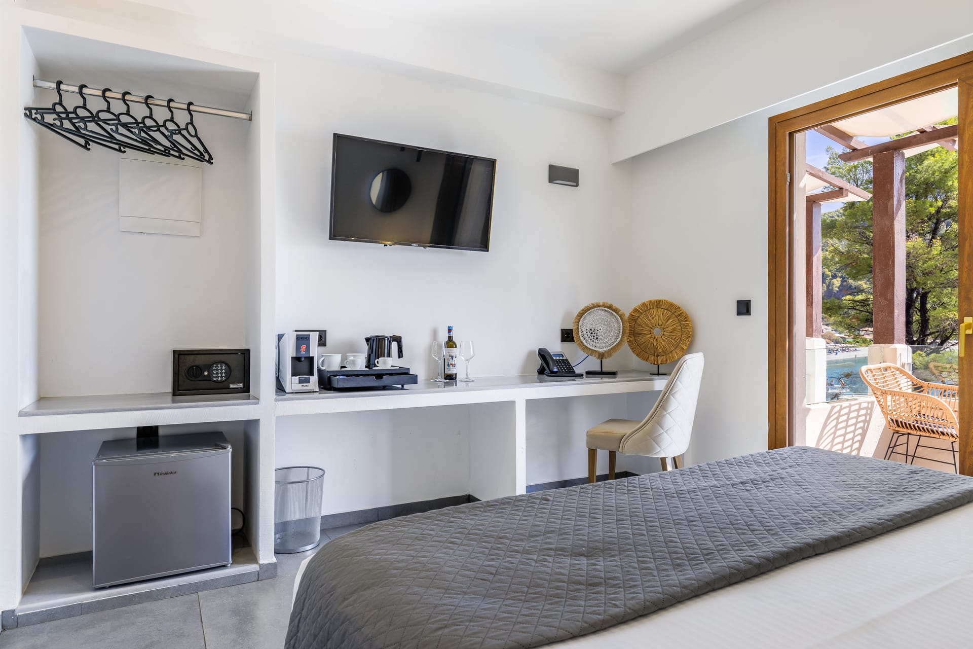 Superior Sea & Sky View Double Room (15m²)(Delivered 2024)