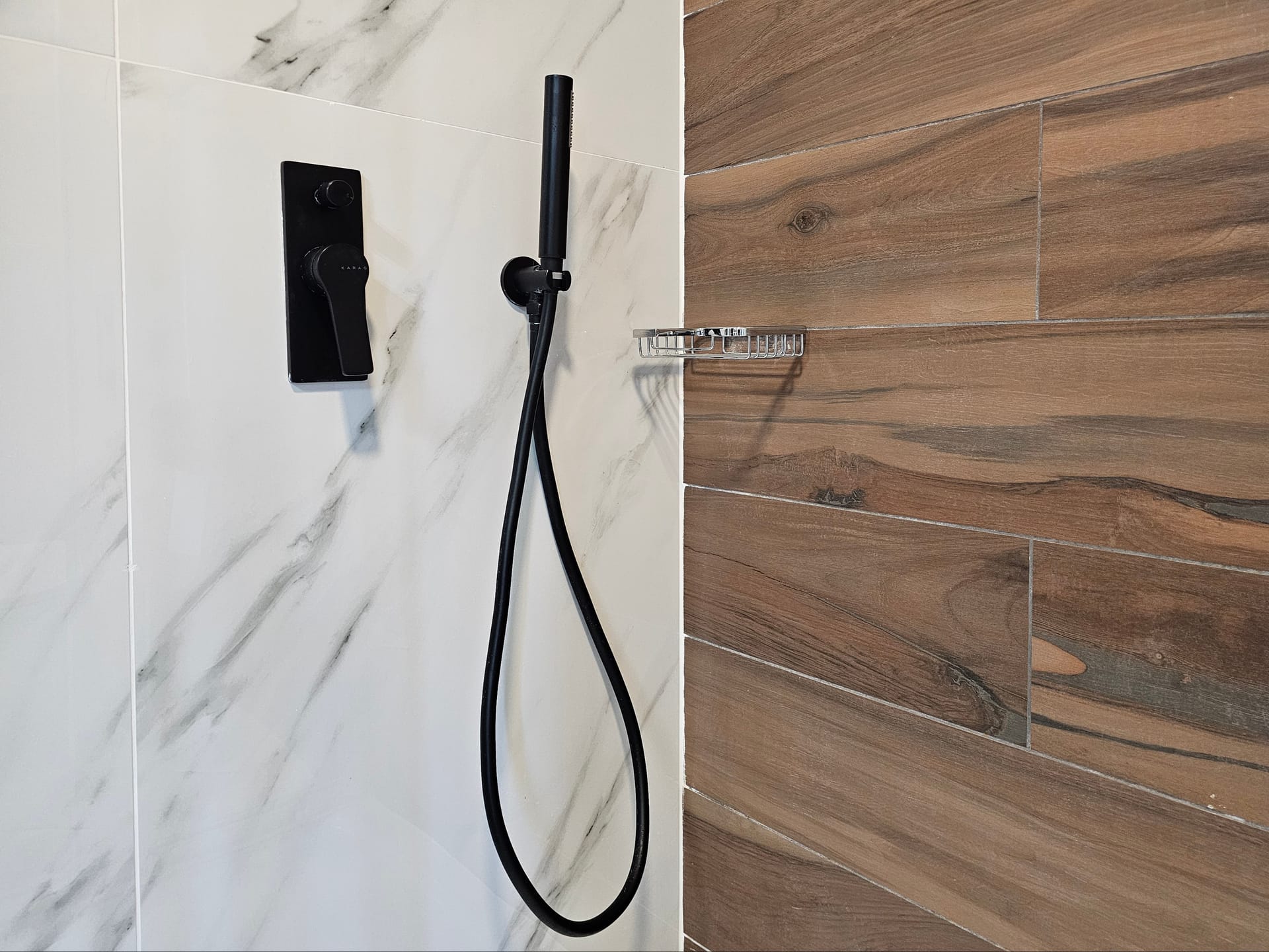 Deluxe Suite with Sea View (No. 5)