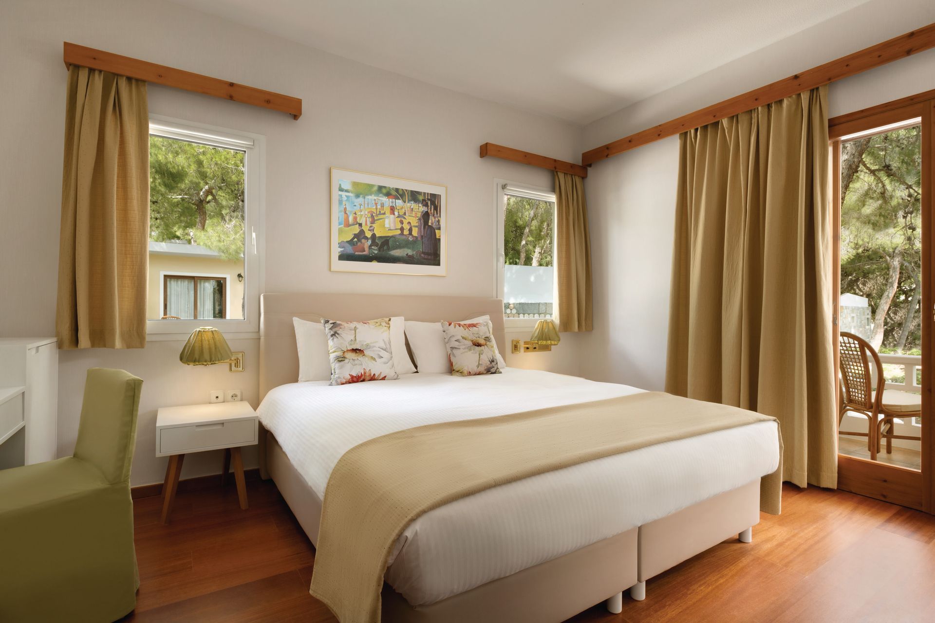 Executive one-bedroom Junior Suite Garden View