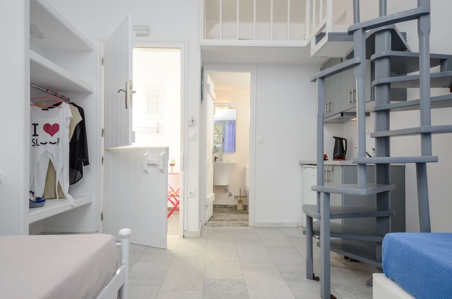 Depis Suites - Deluxe Studio For 5