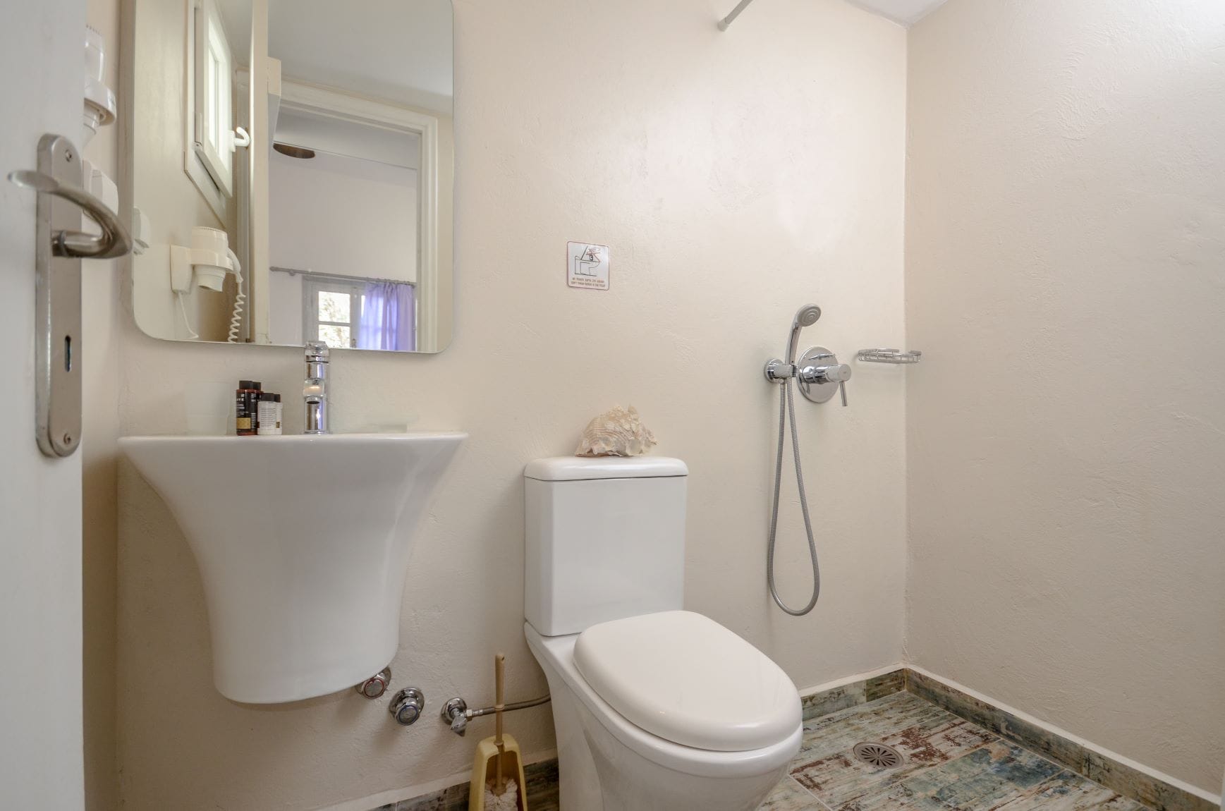 Depis Suites - Deluxe Studio For 5