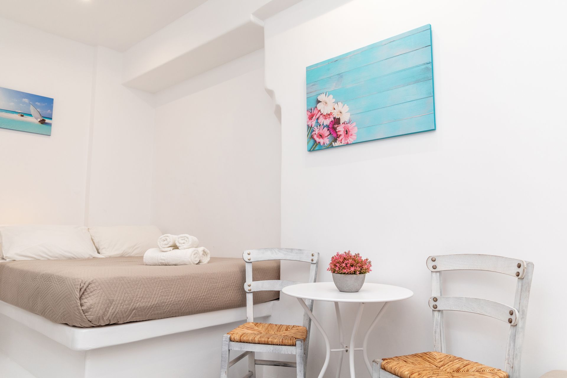 Depis luxury suites/ superior triple