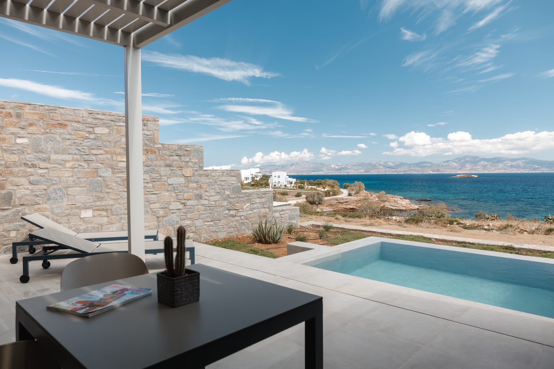 Signature Suite sea view private pool