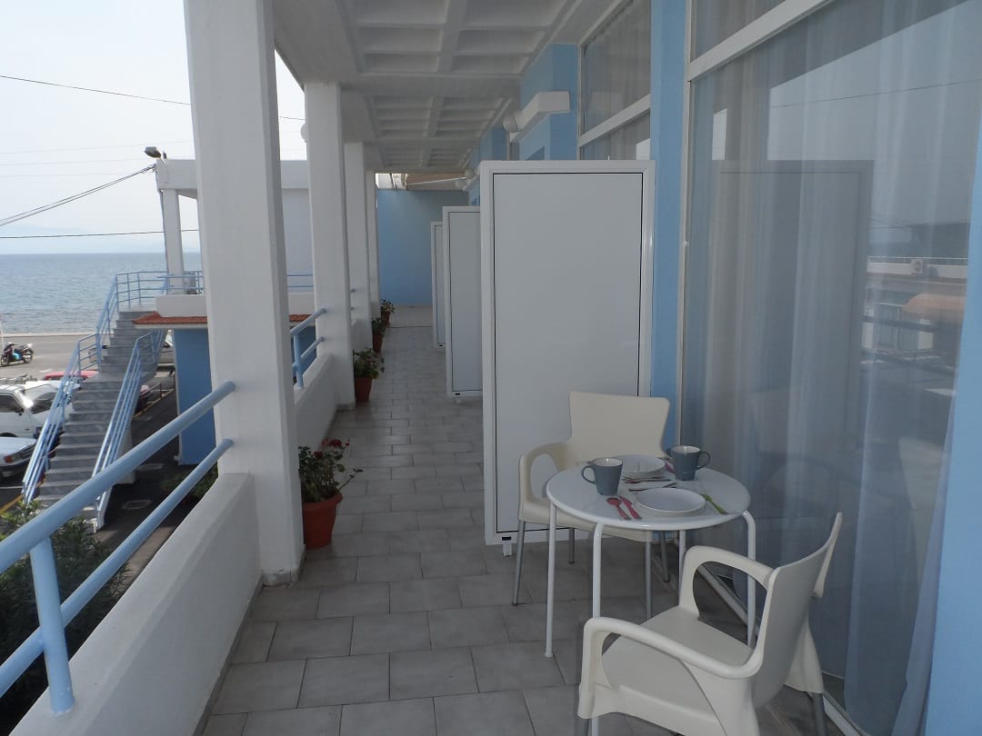 Studio with Side Sea View (2 Adults)