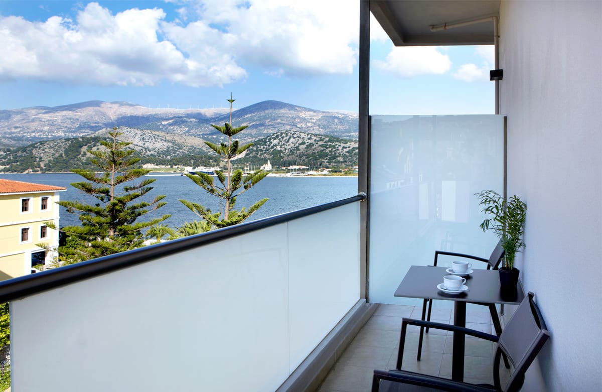 Triple Room with Side Sea View 22m²