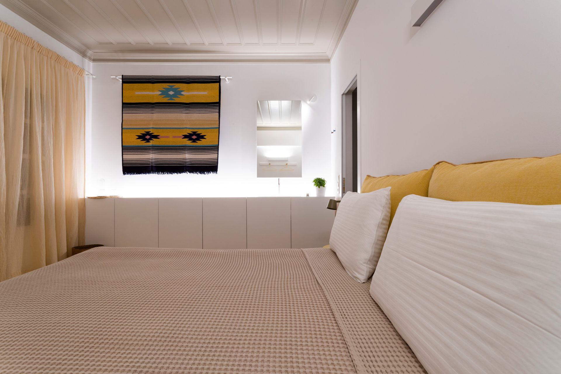 Deluxe Double Room with Side Sea View