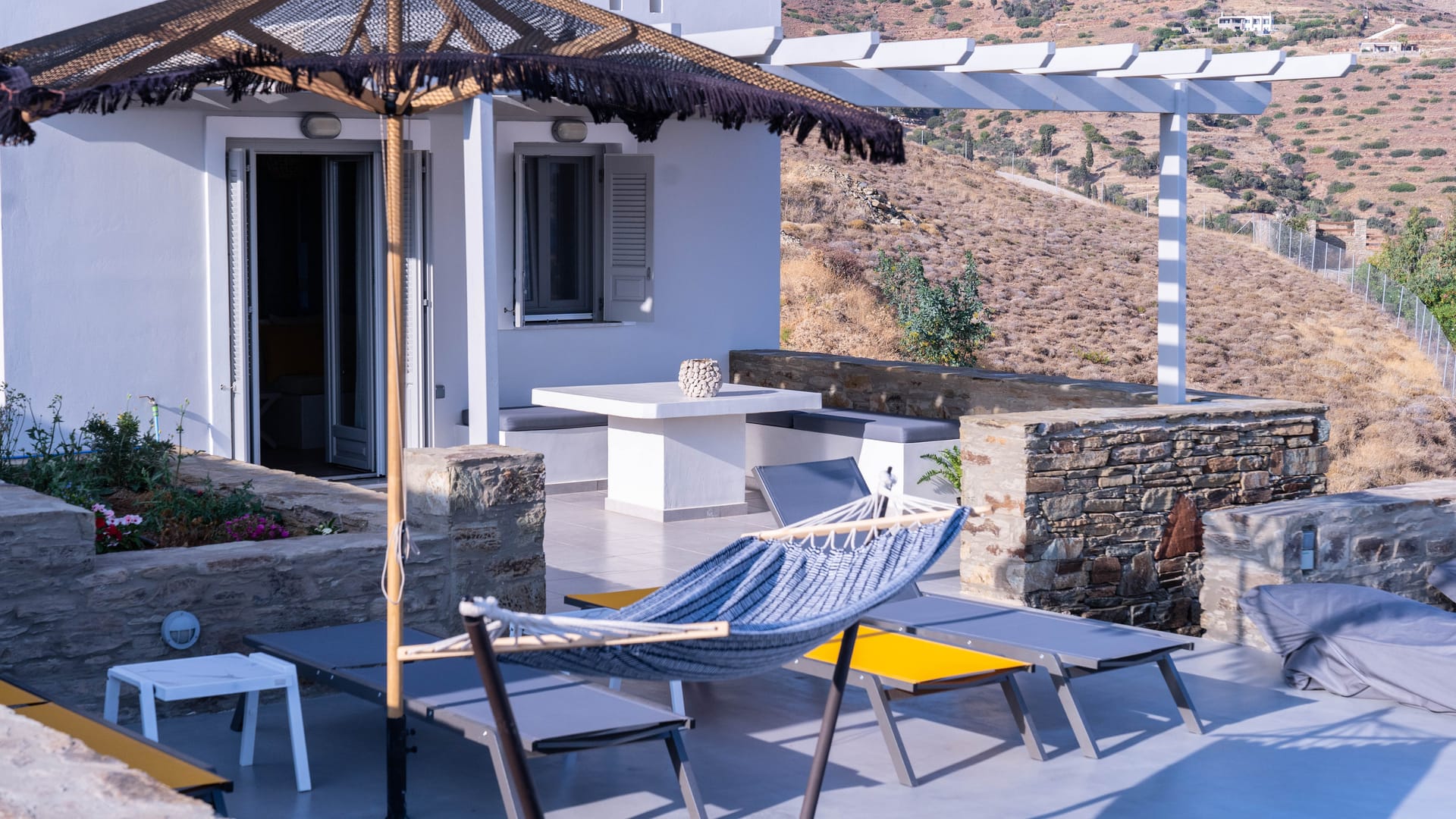 Cozy Suite with Seaview & Private Pool