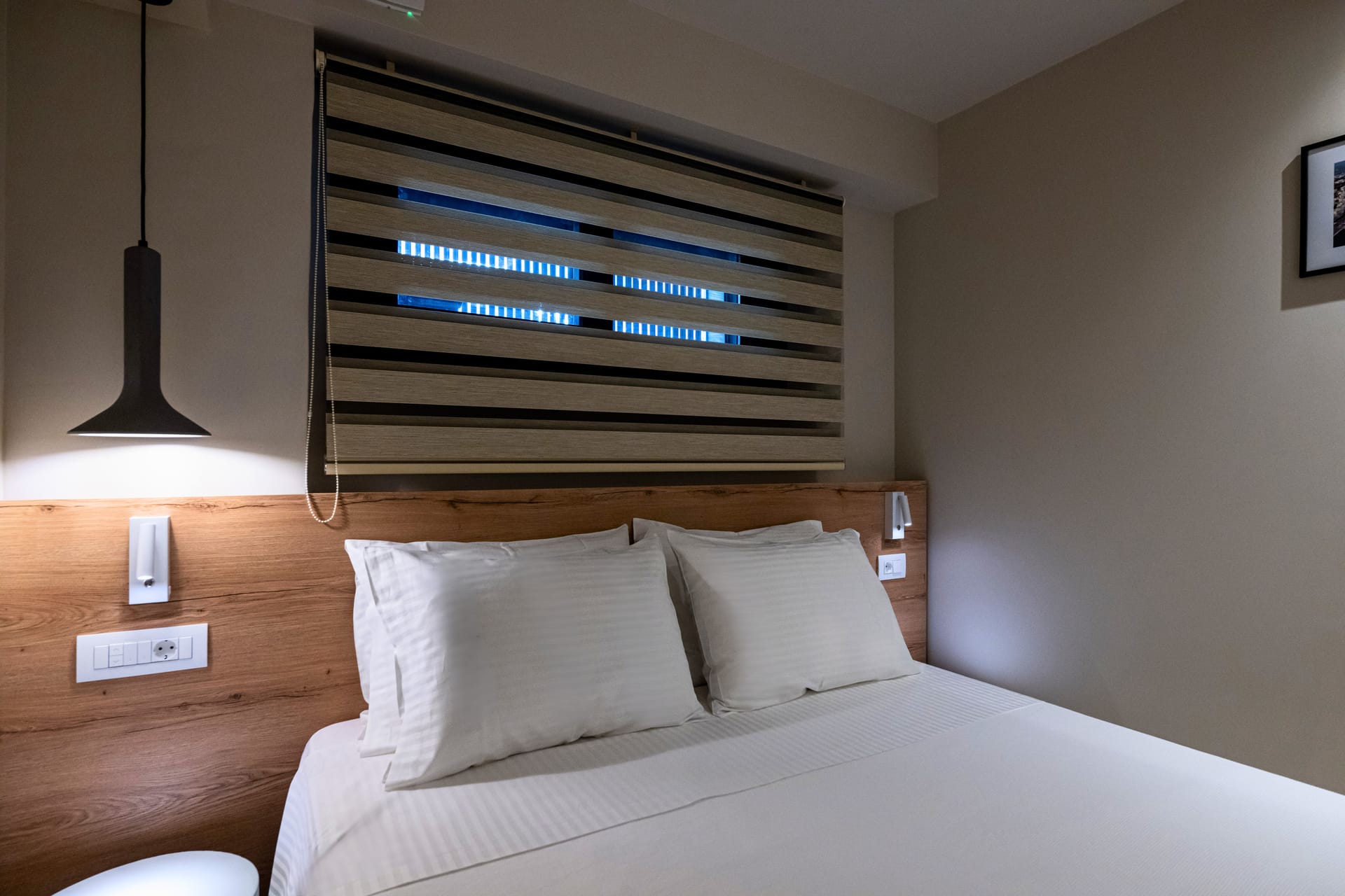 Semi-basement Apartment - Asklipiou Cube