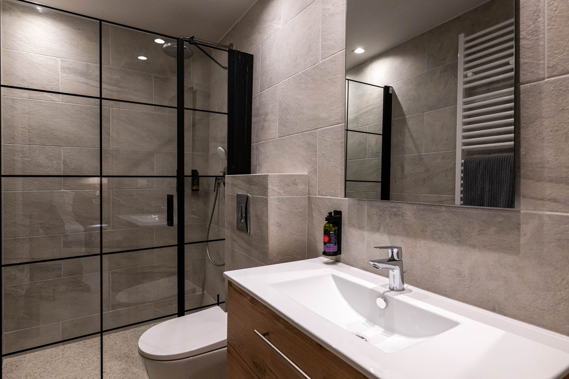 Semi-basement Apartment - Asklipiou Cube