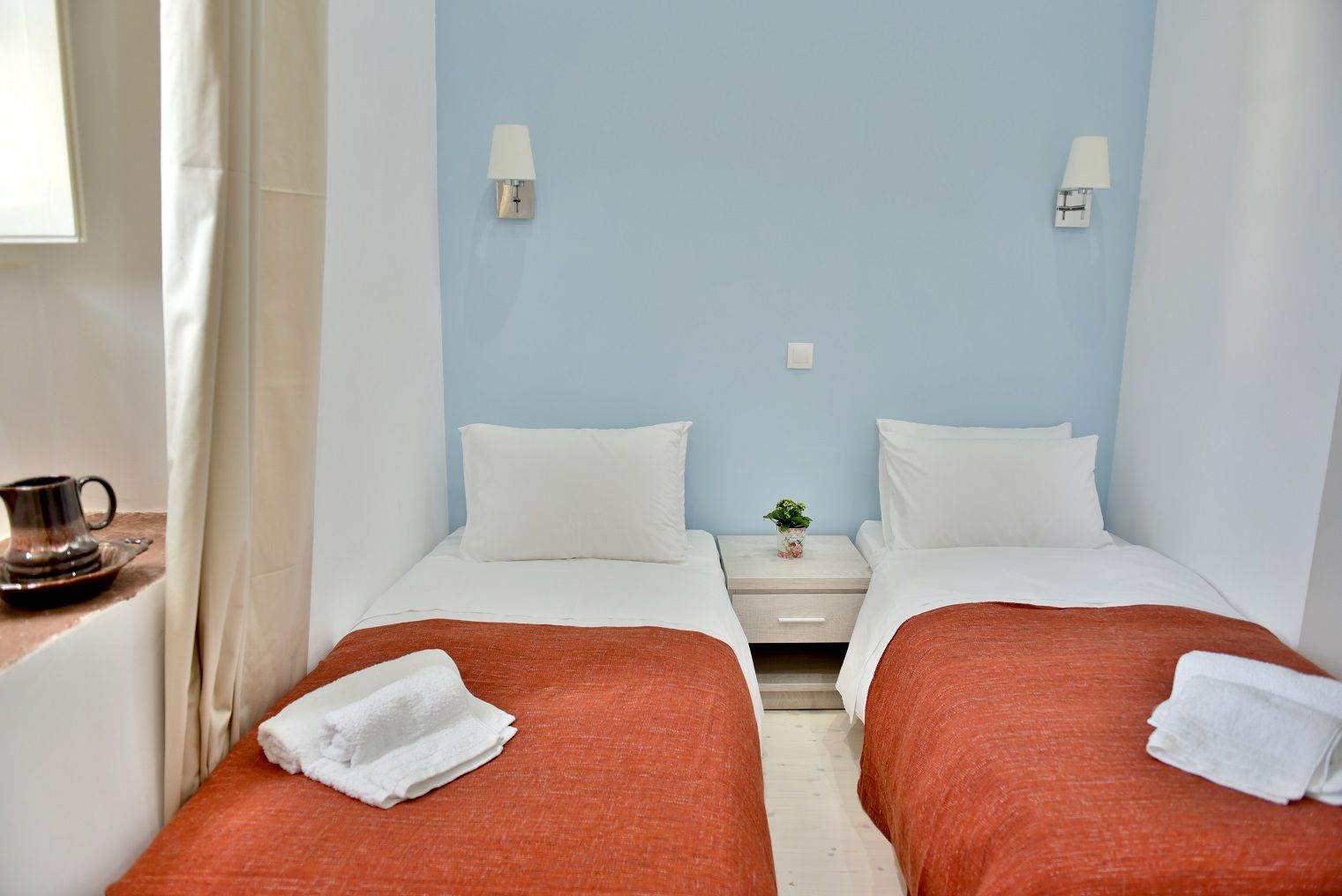 Standard Twin/Triple with Yard View