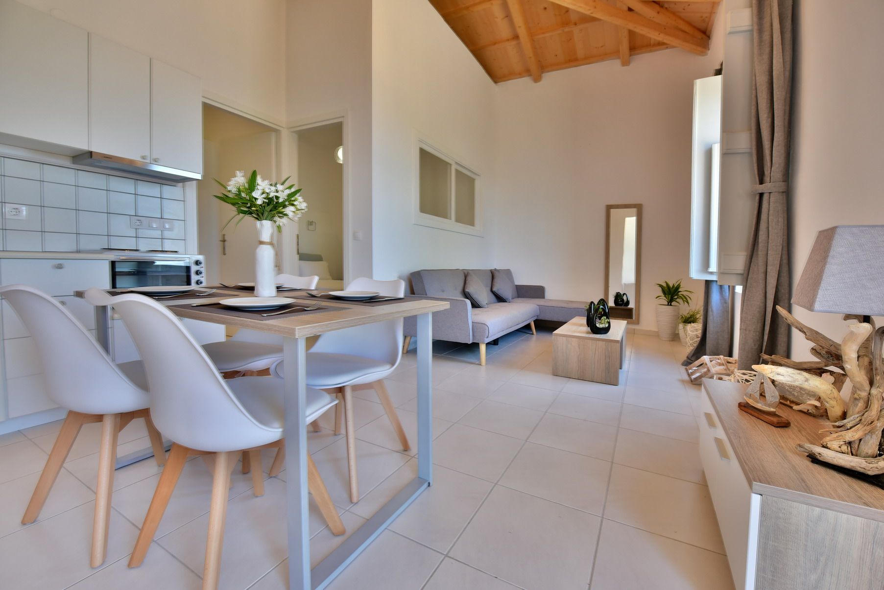 Annex Beach House Apartment 1