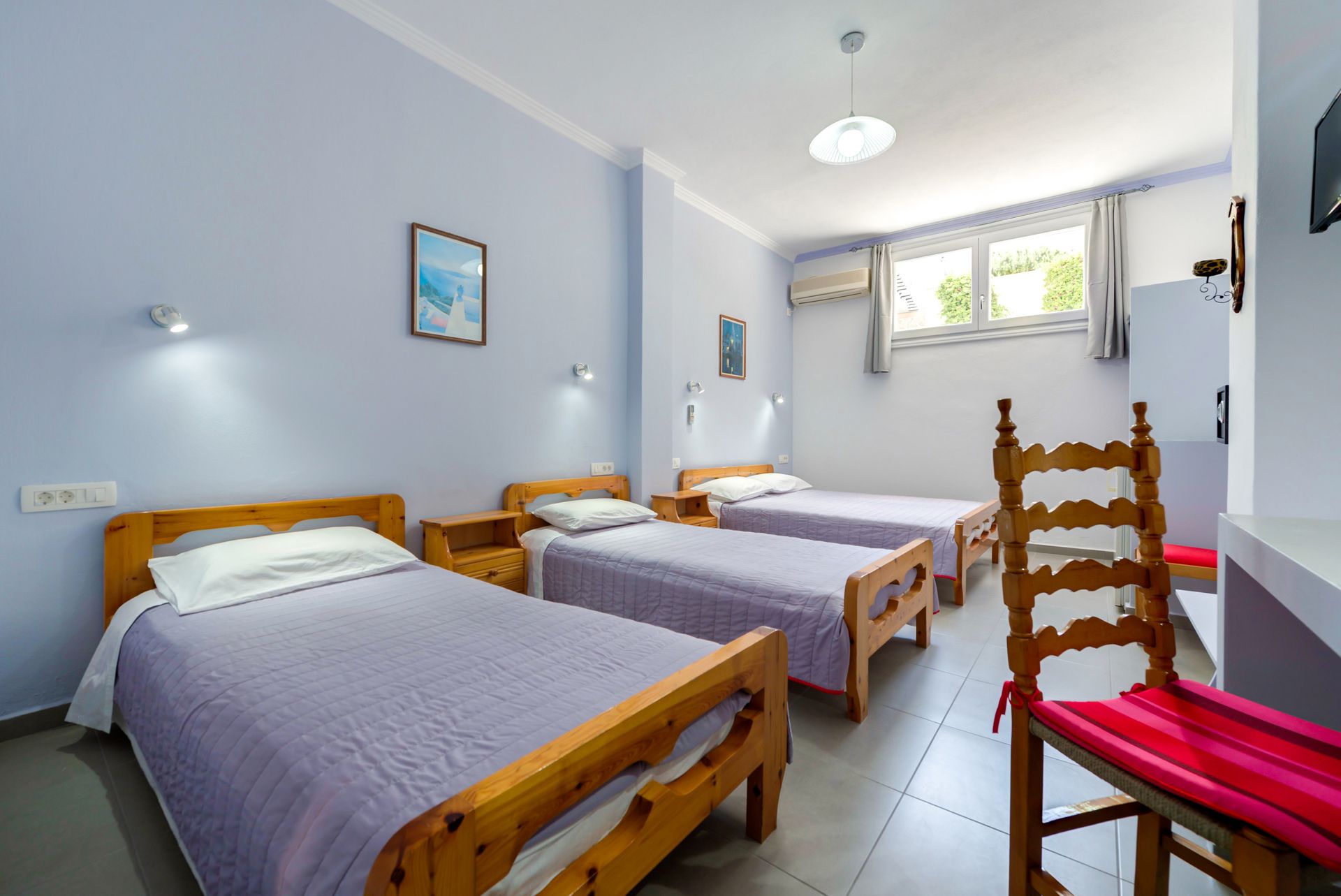 Economy Quadruple Room - Basement