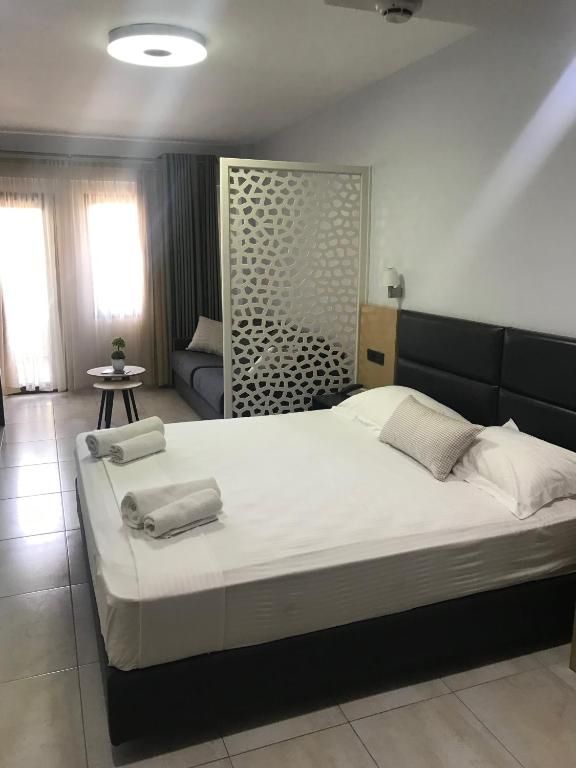 One Bedroom Family Suite