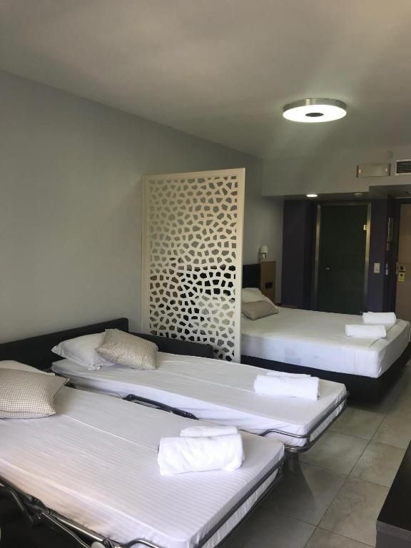 One Bedroom Family Suite