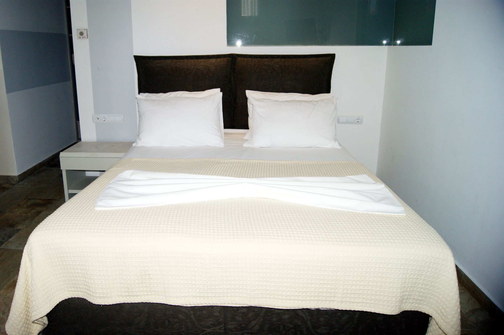 COCOMAT Semi-ground Double Room