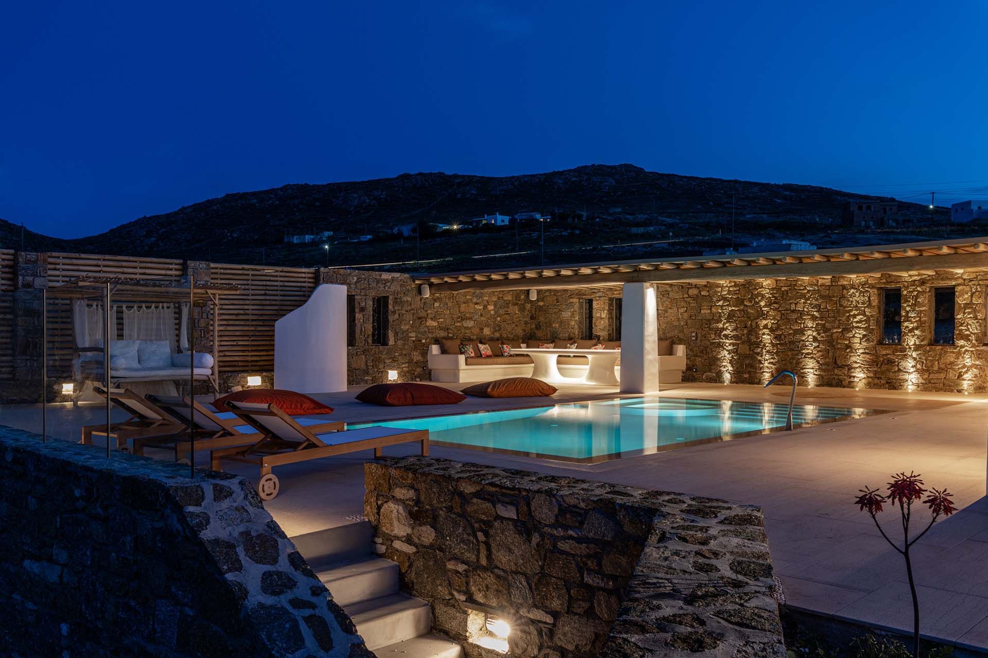 Jolie Villa