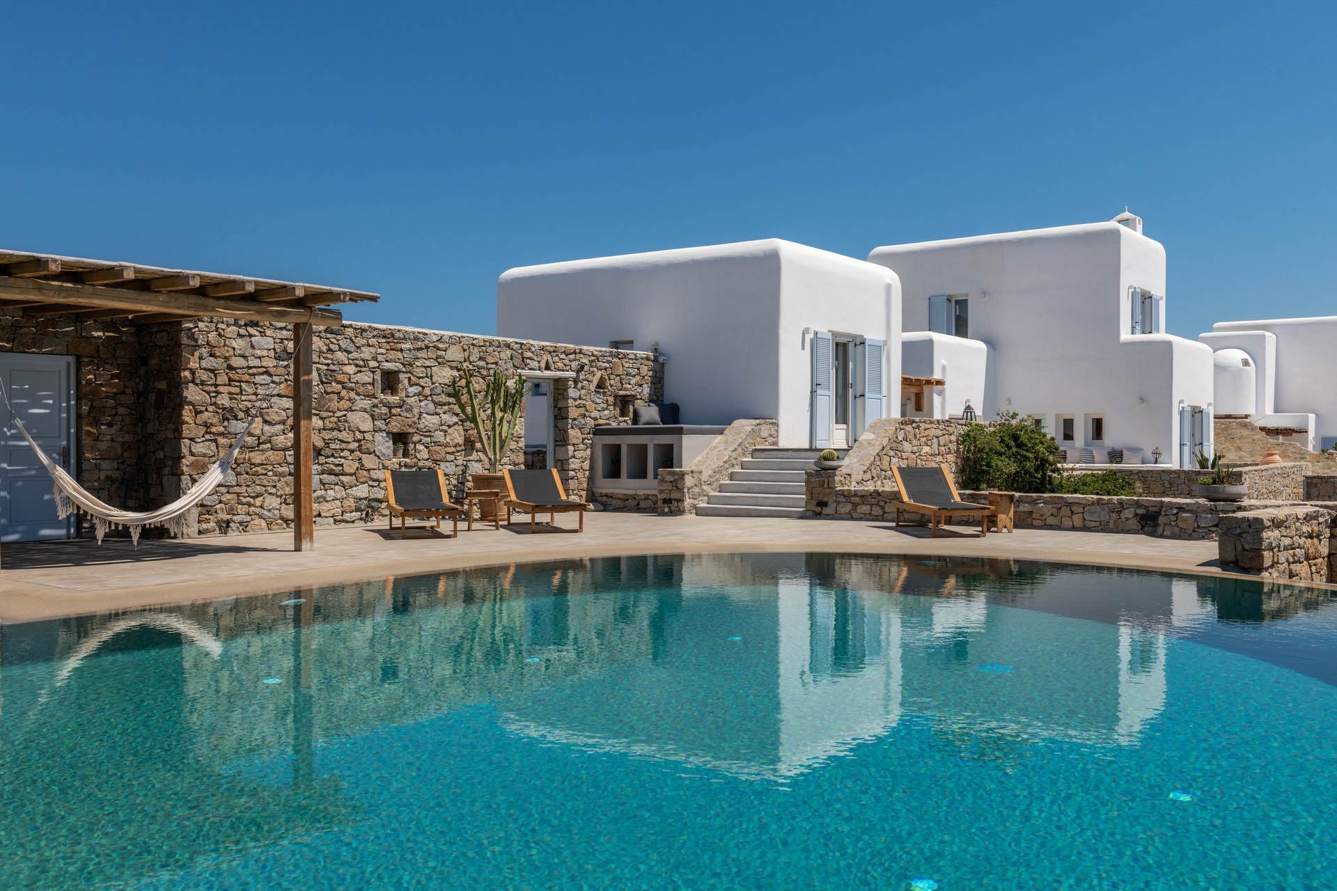 Enalio Villa