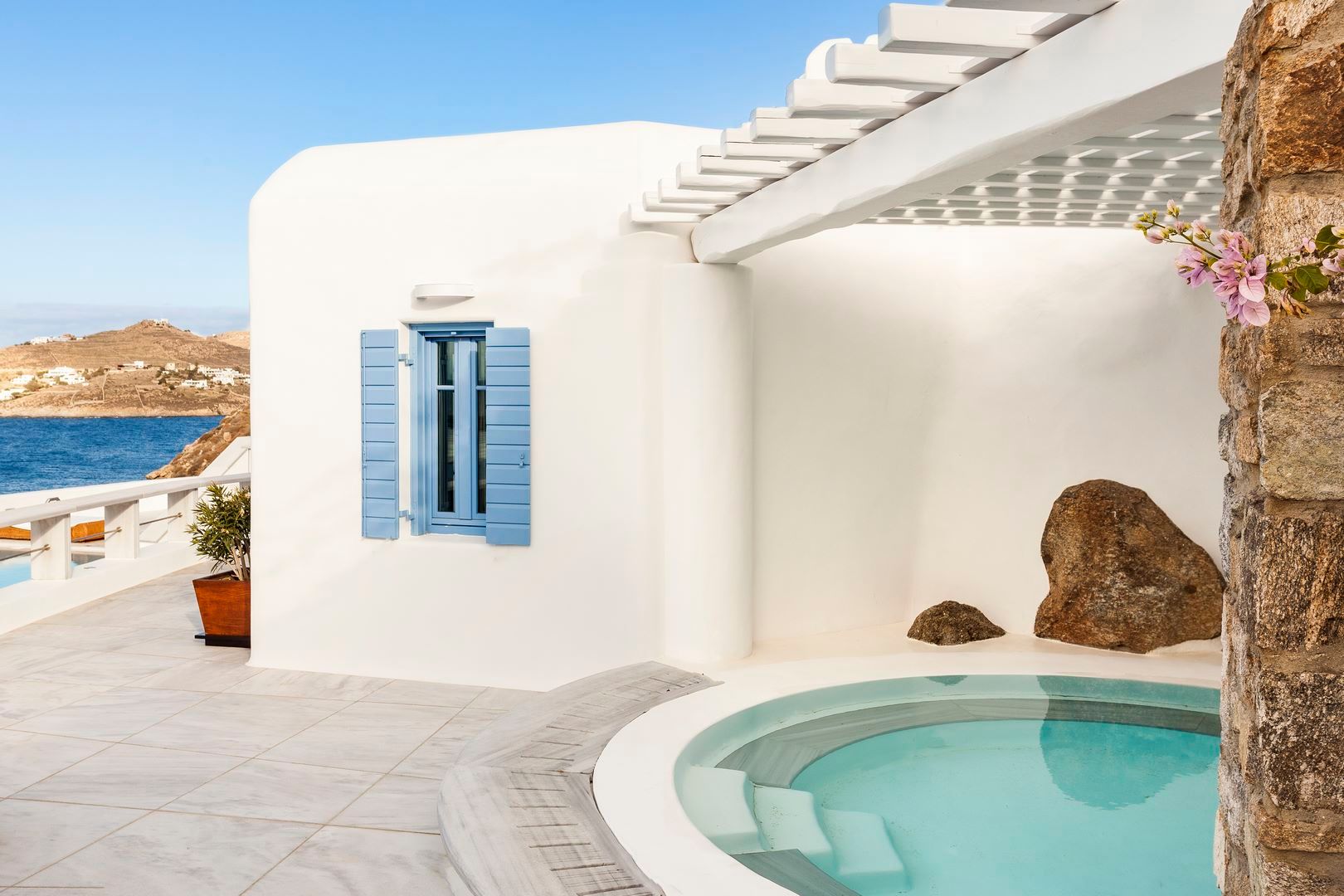 Queen Bee Villa