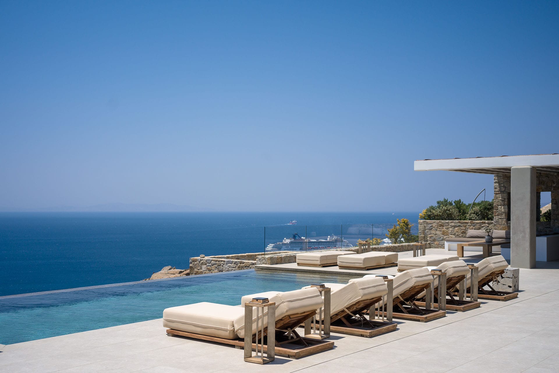 Divinia Villa