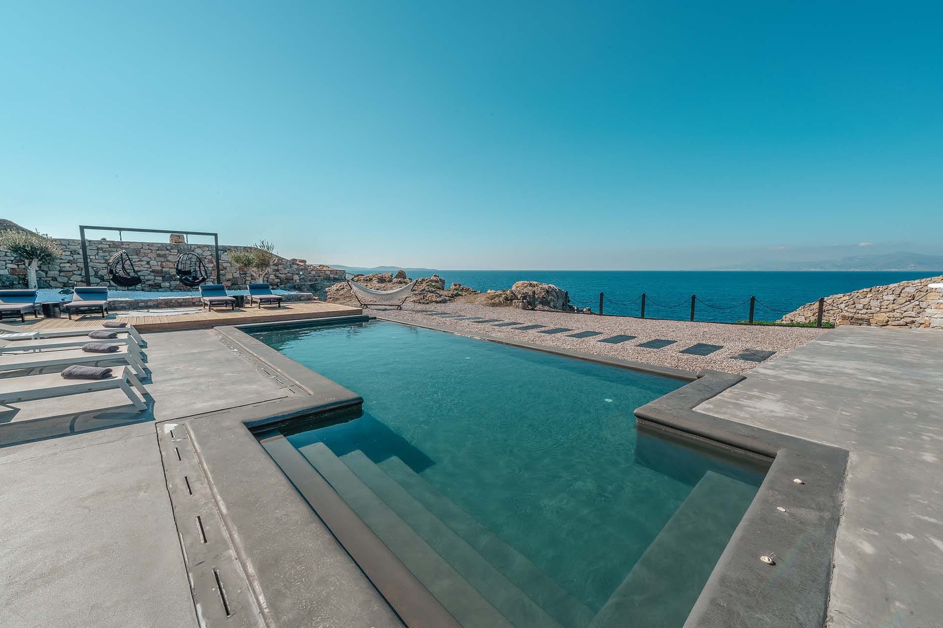 Amari Villa