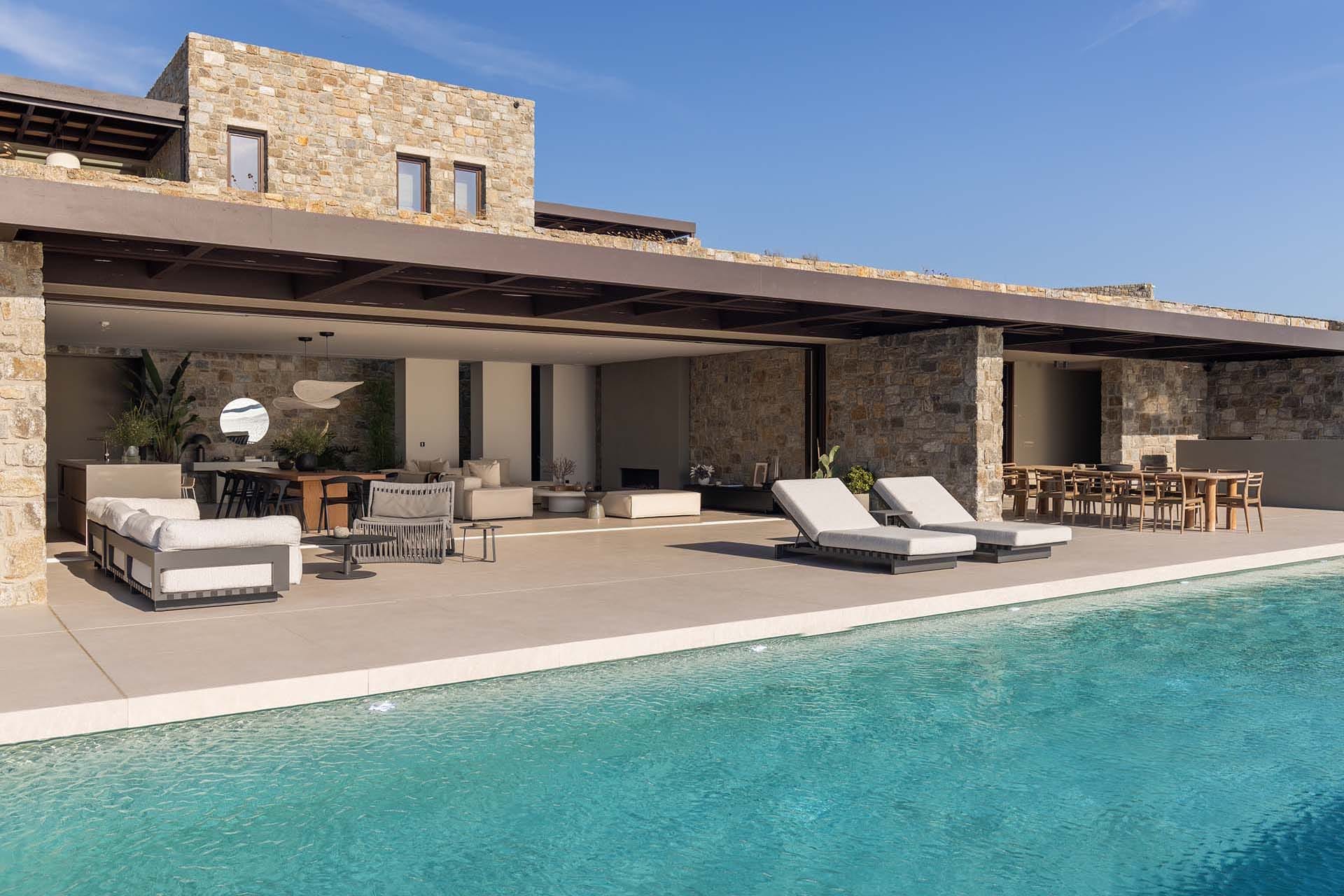 Nayomi Villa