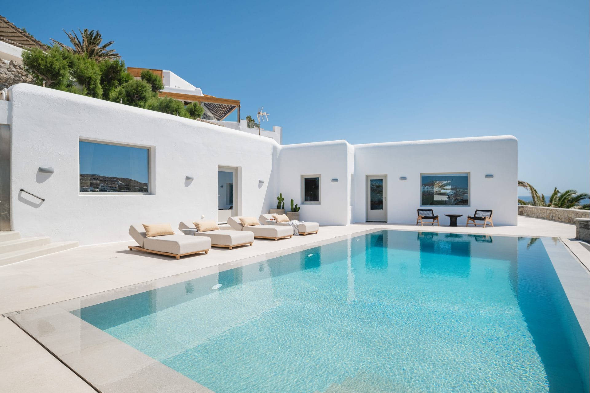 Artemisia Villa