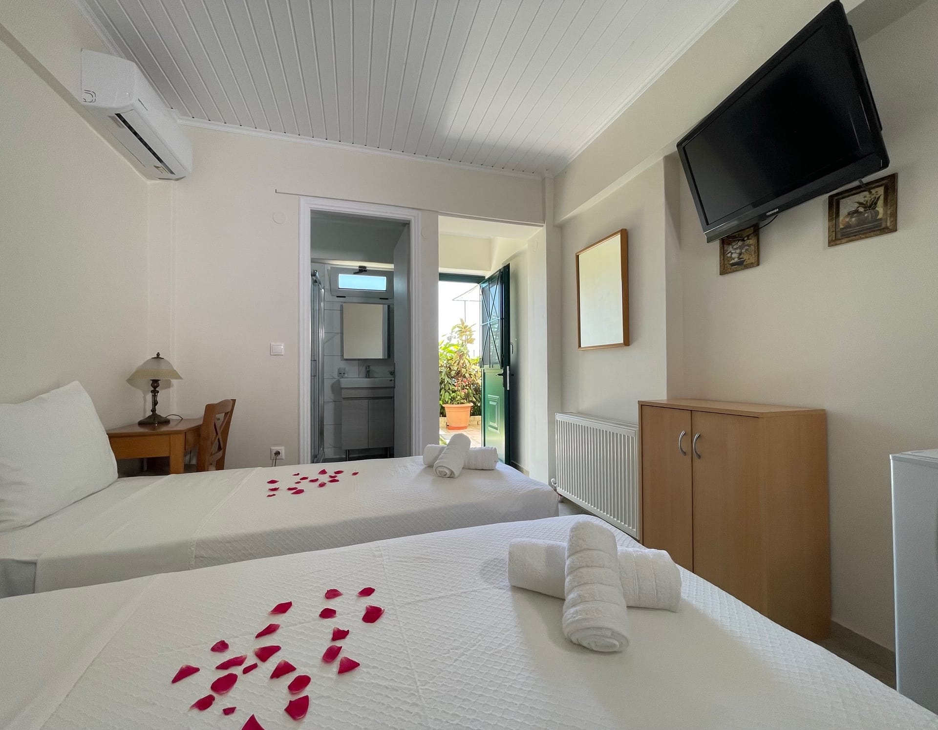 Economy Twin Ground Floor