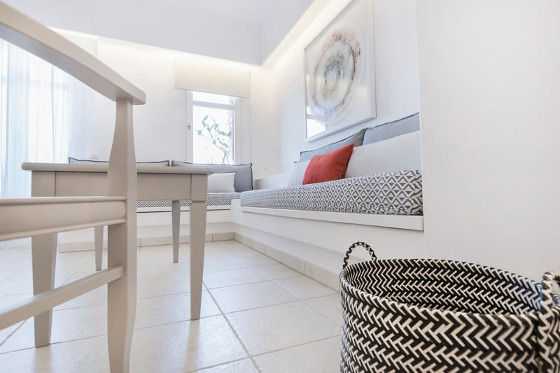 Suite Front View Garden