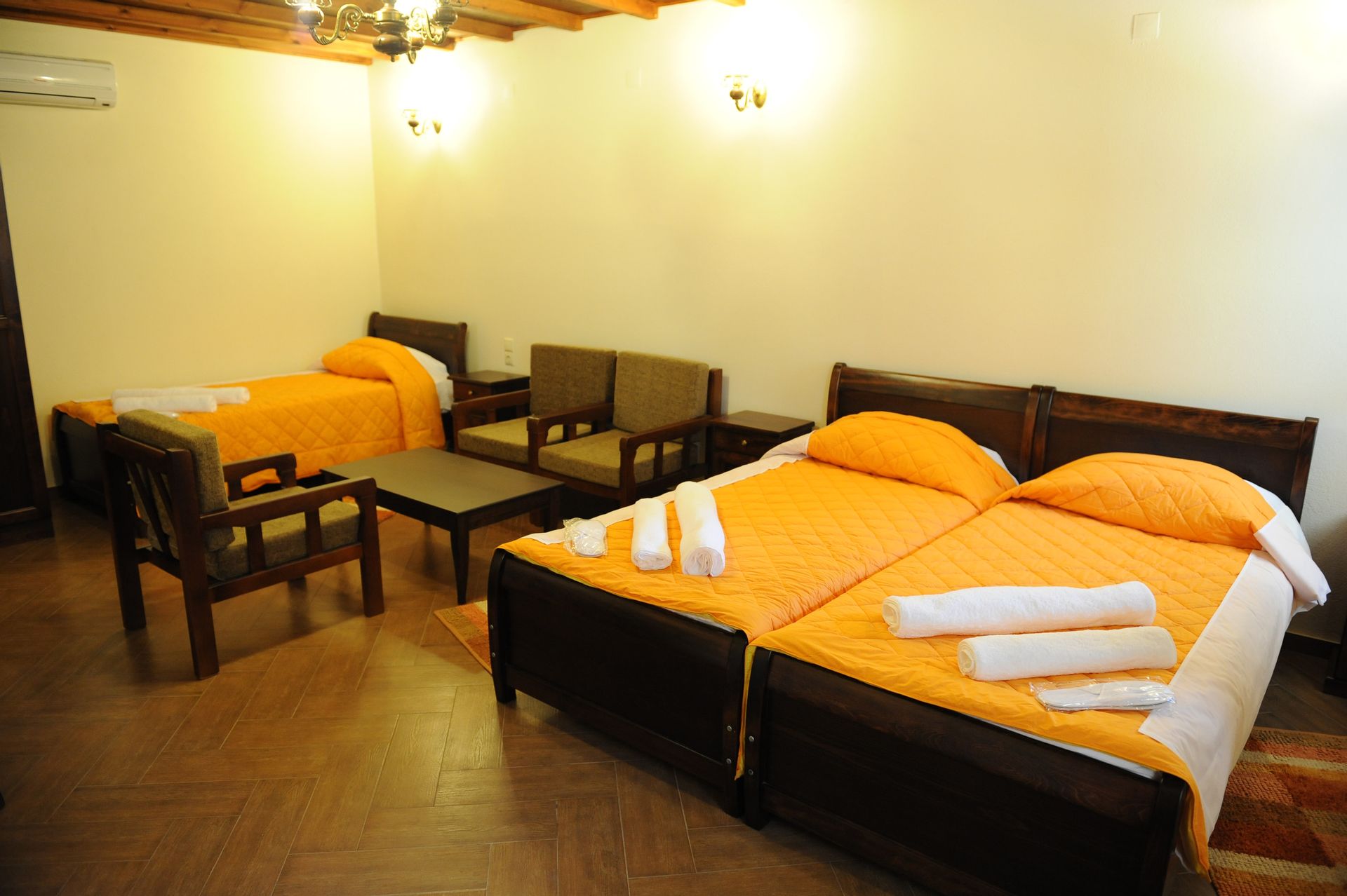 Triple Room