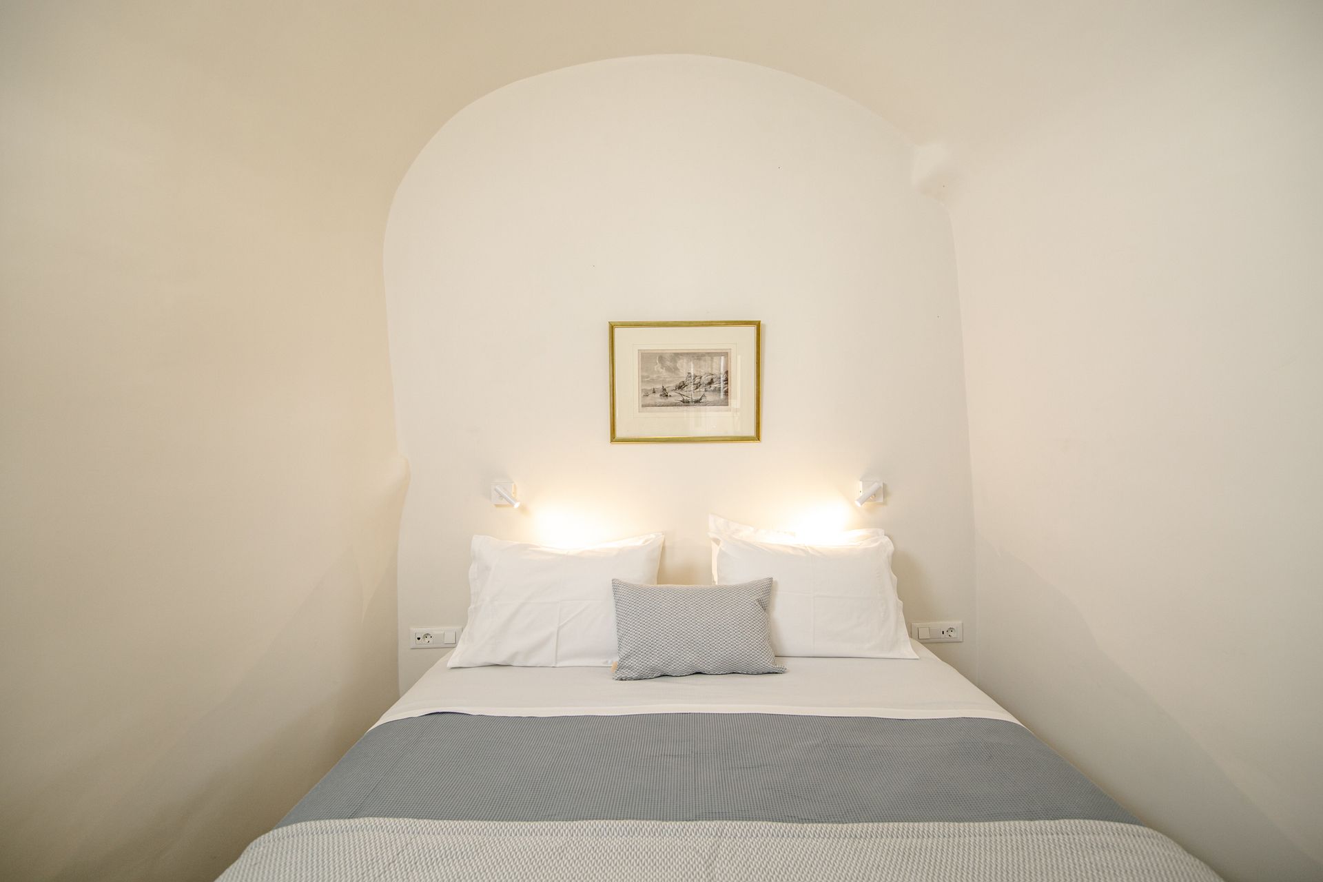 Two Bedroom Villa With Indoor &amp; Outdoor Hot Tub [Mariniou]