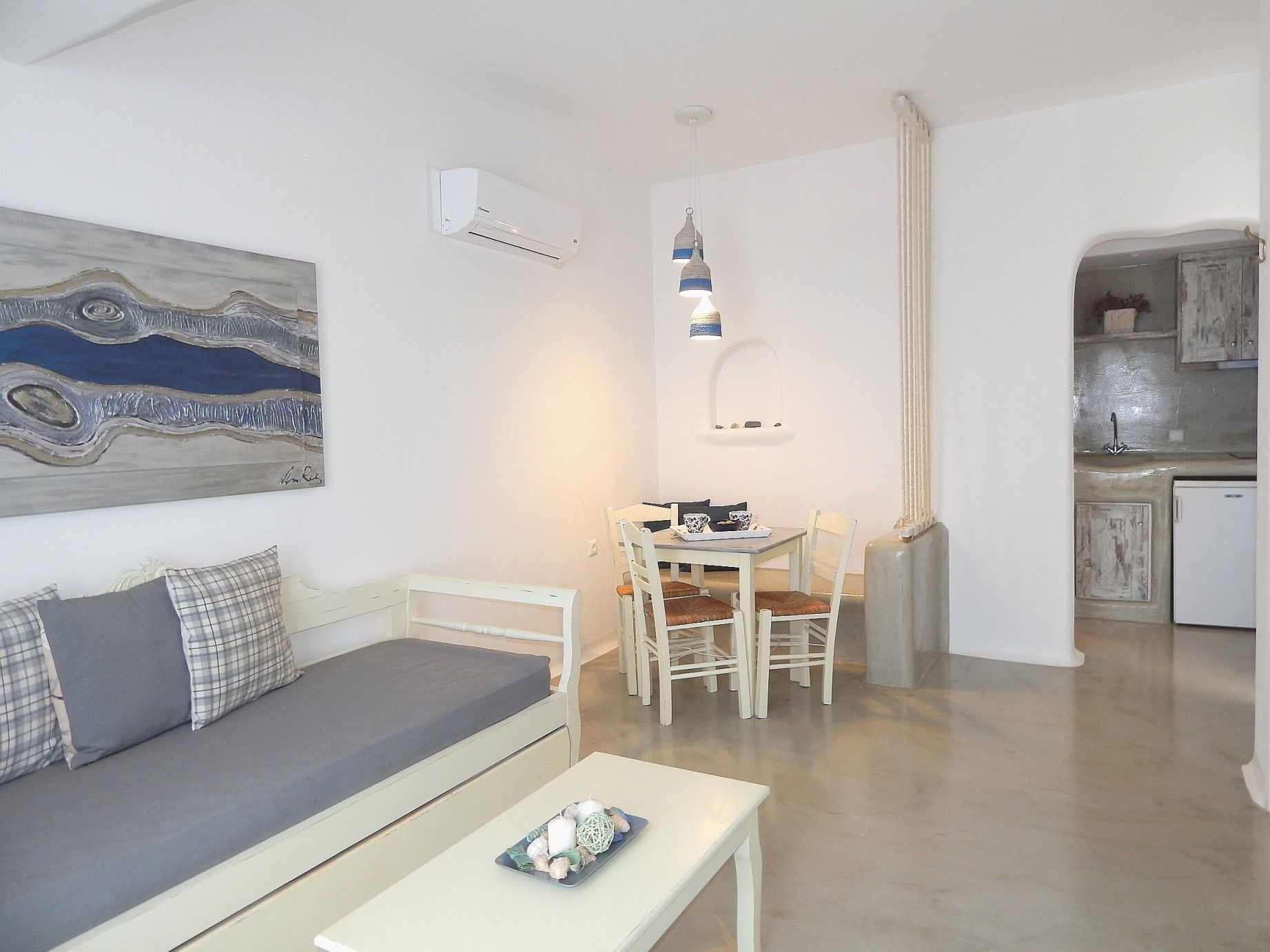 Deluxe One Bedroom Apartment