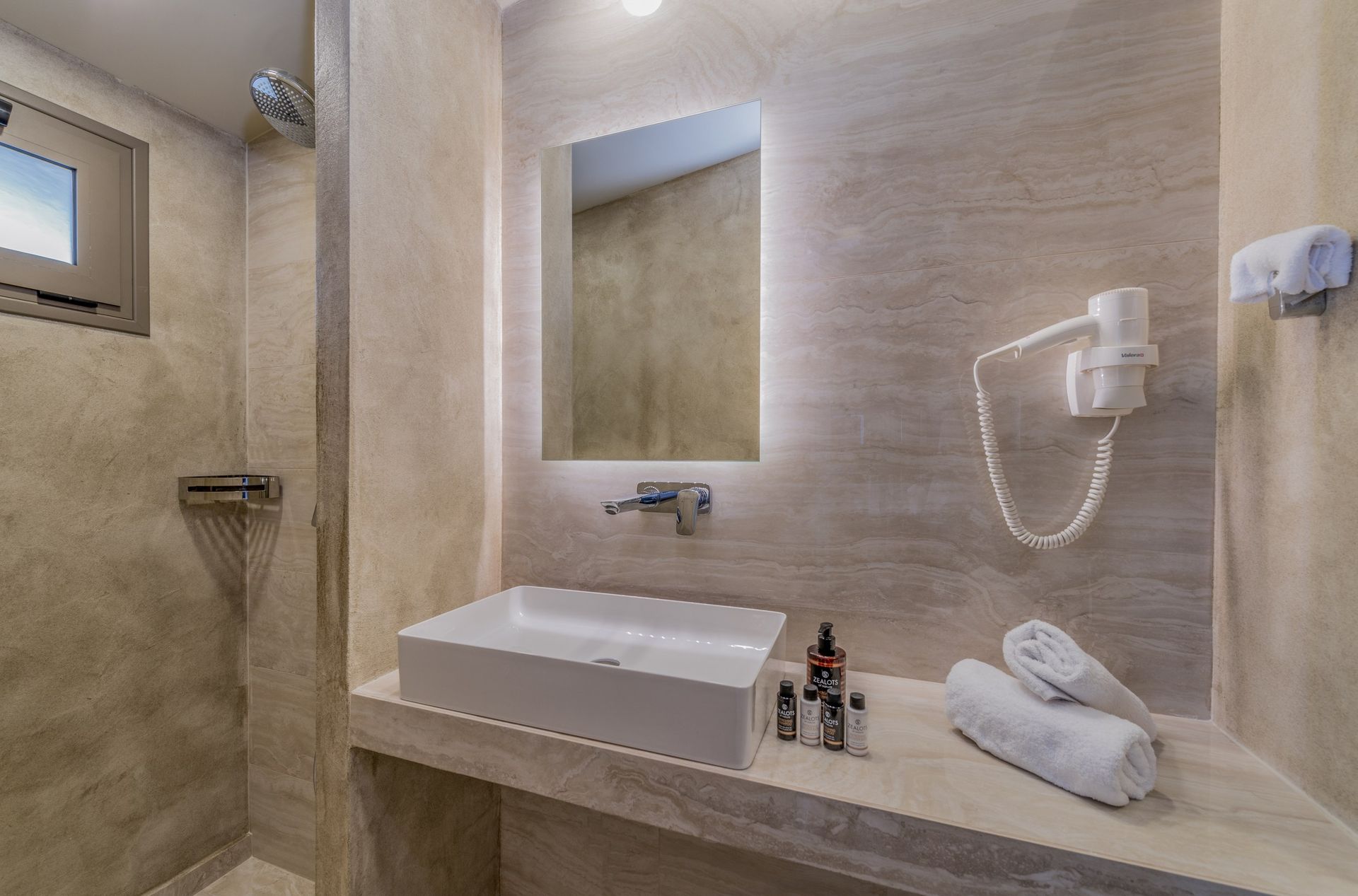 Superior Room (up to 2)