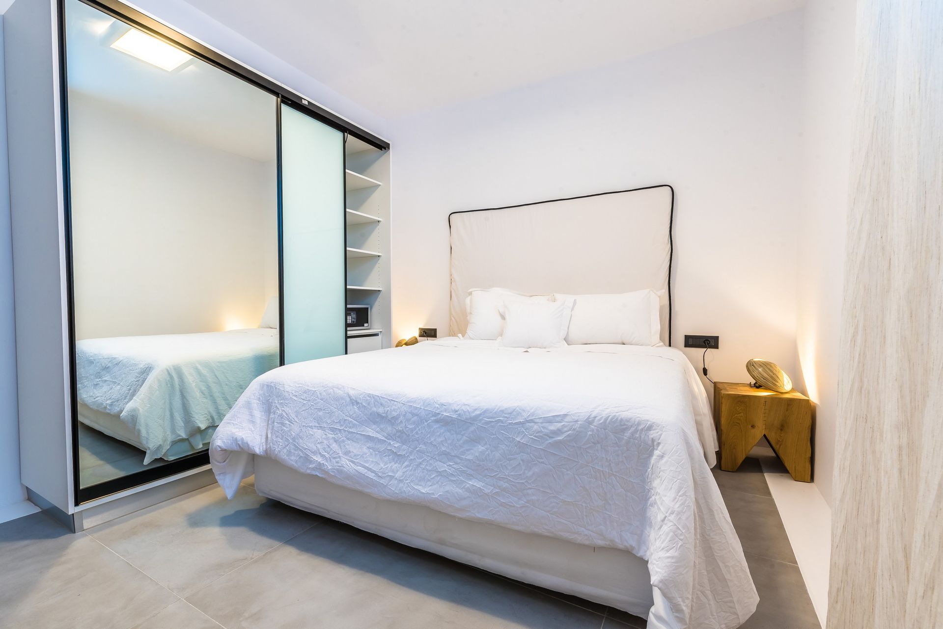 Deluxe Two Bedrooms Suite