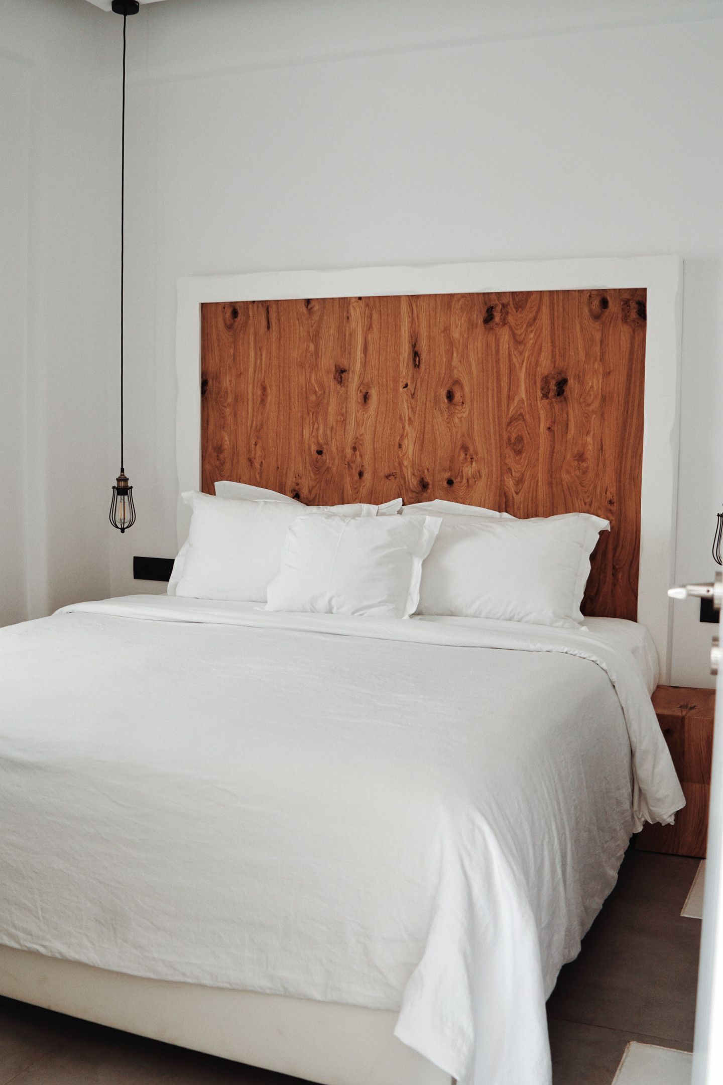 Deluxe Three Bedrooms Suite