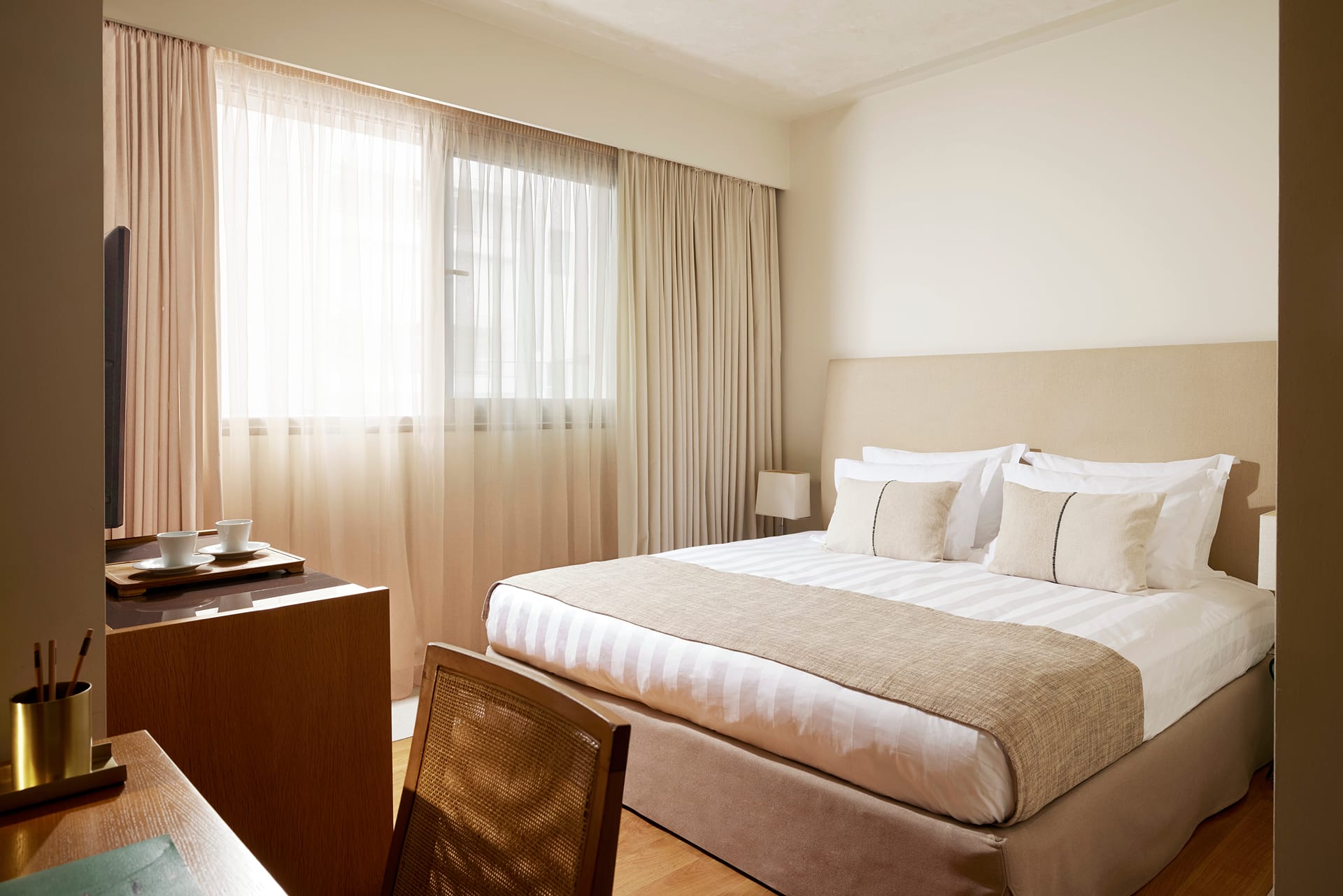 Comfort Room Atrium View 30m²