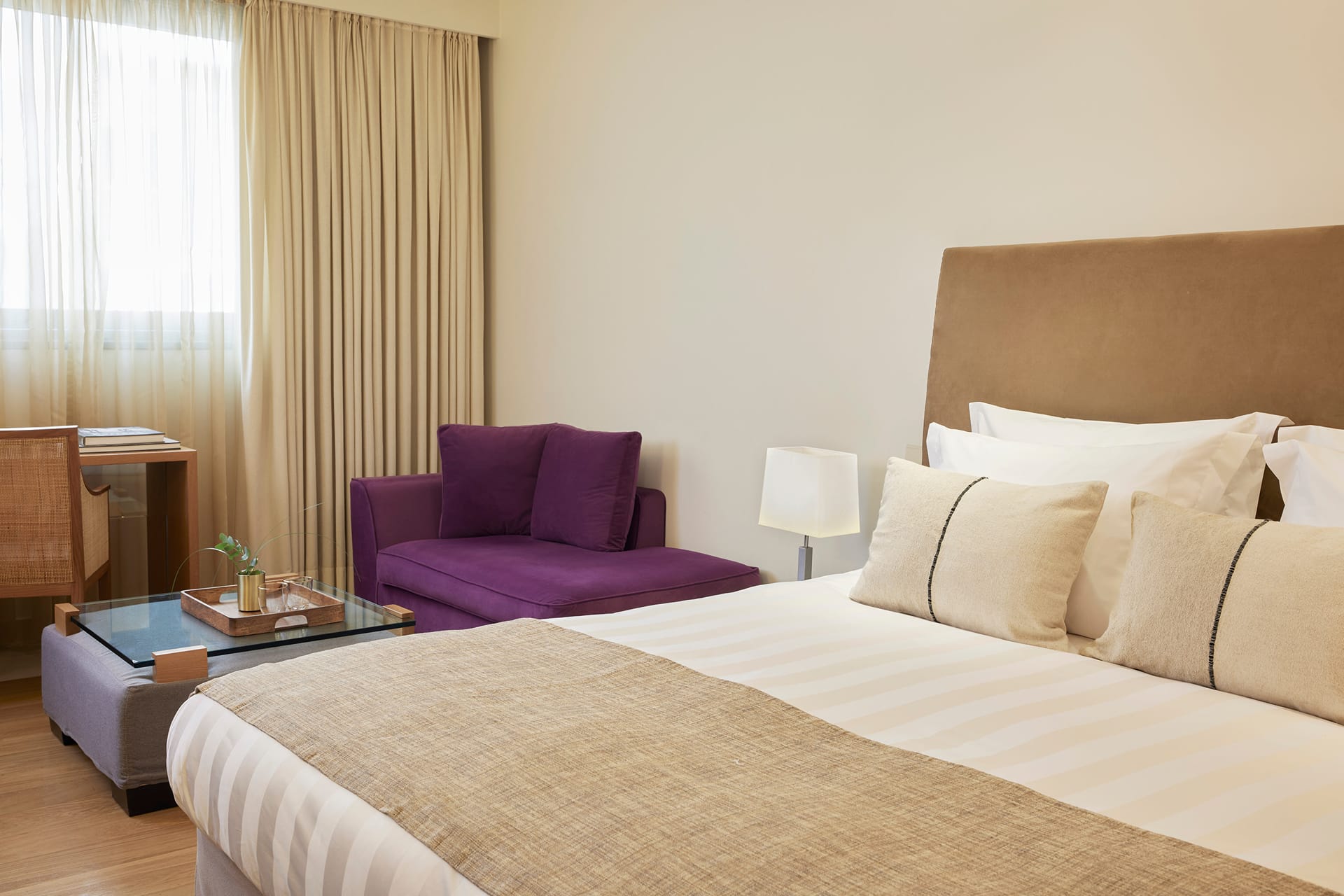 Comfort Room Atrium View 30m²