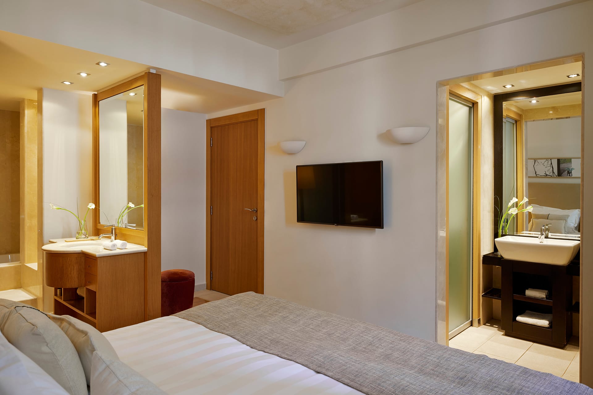 Deluxe Superior Room City View 47-60m²