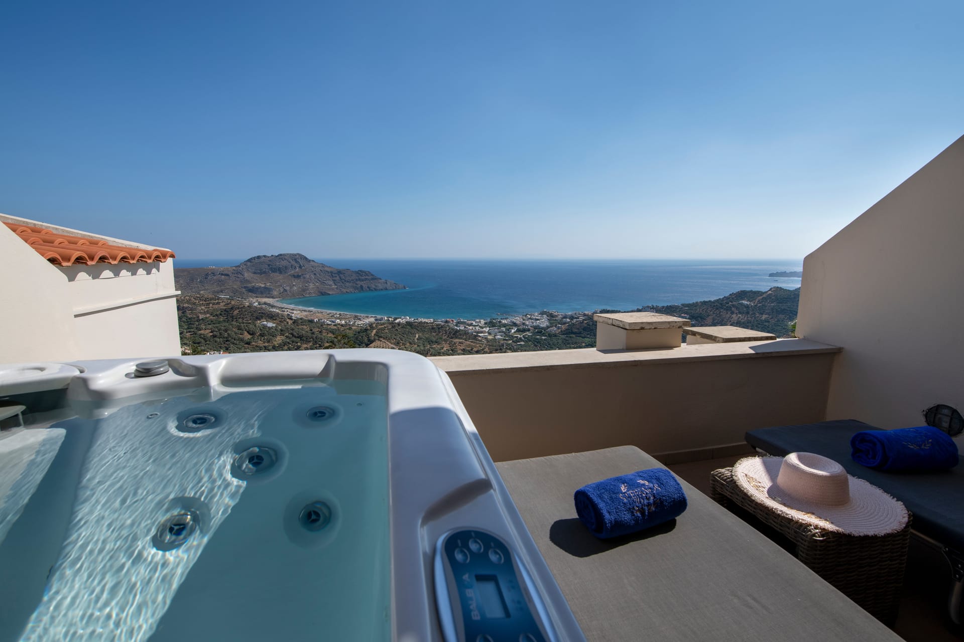 Delux Junior Suite Jetted Tub