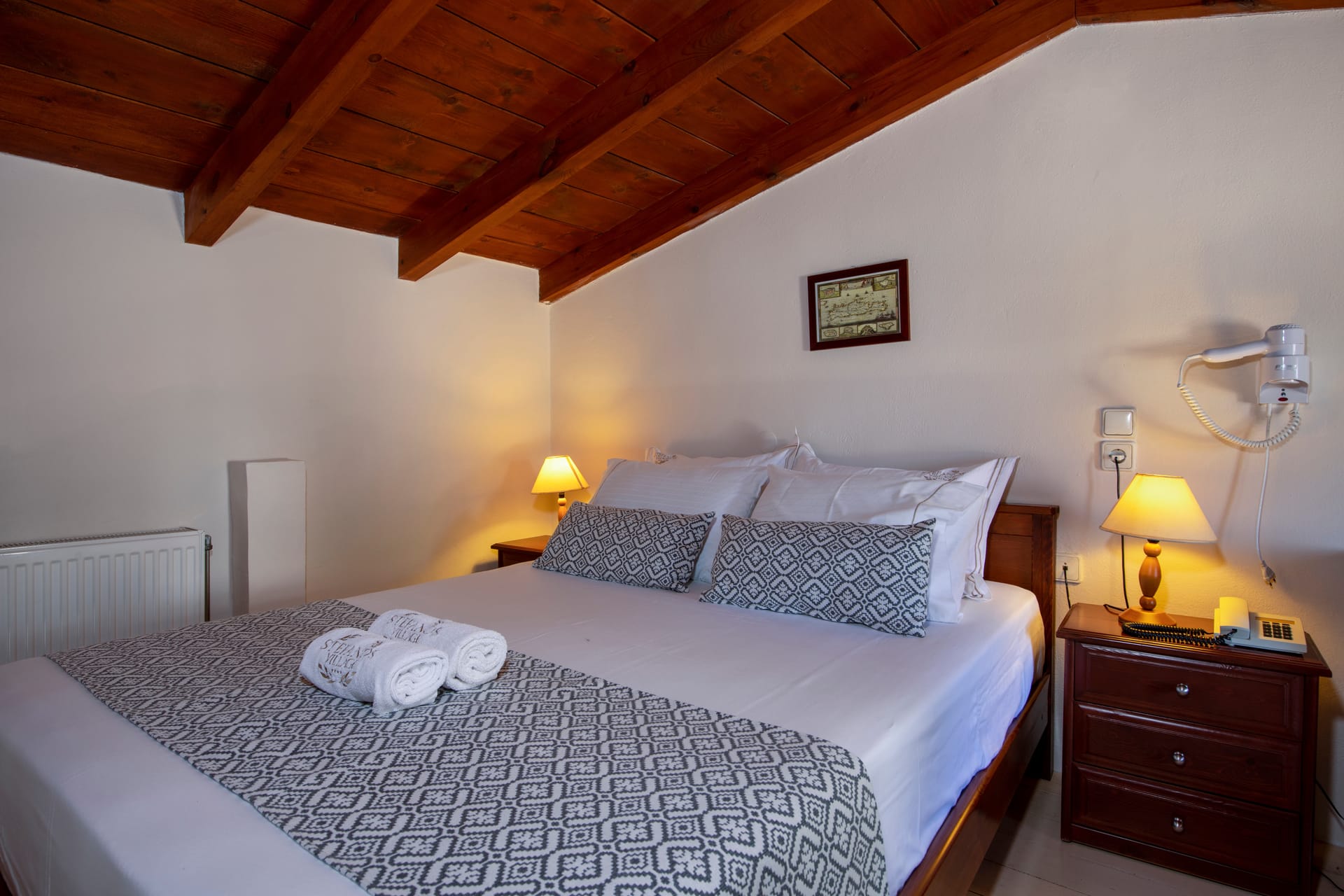 Delux Suite One Bedroom with Jetted Tub