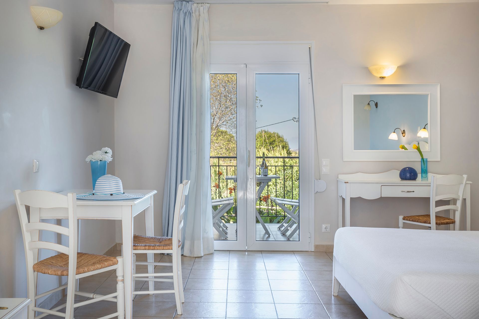 JUNIOR SUITE - Family room
