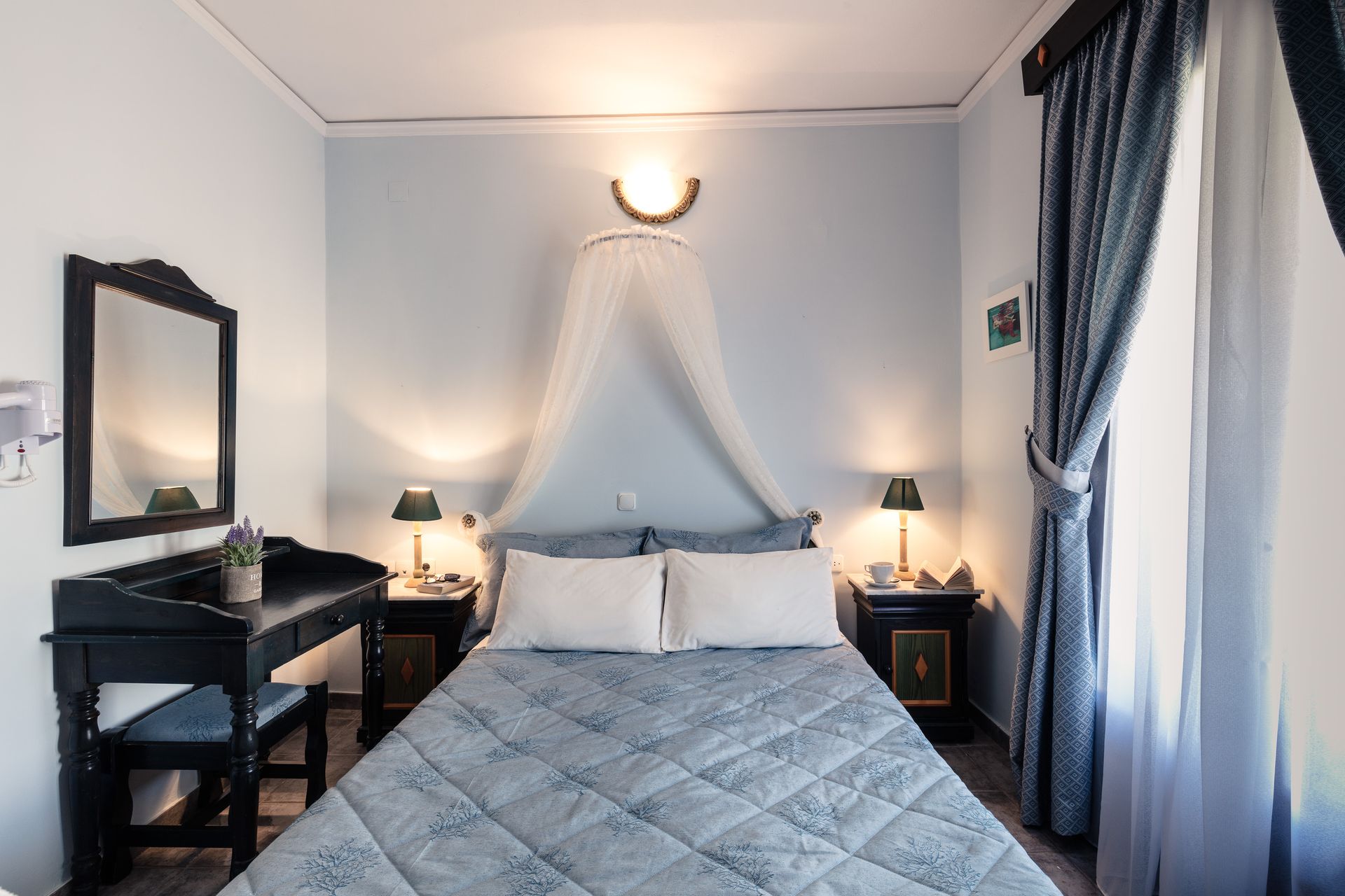 Economy Room with Mountain View