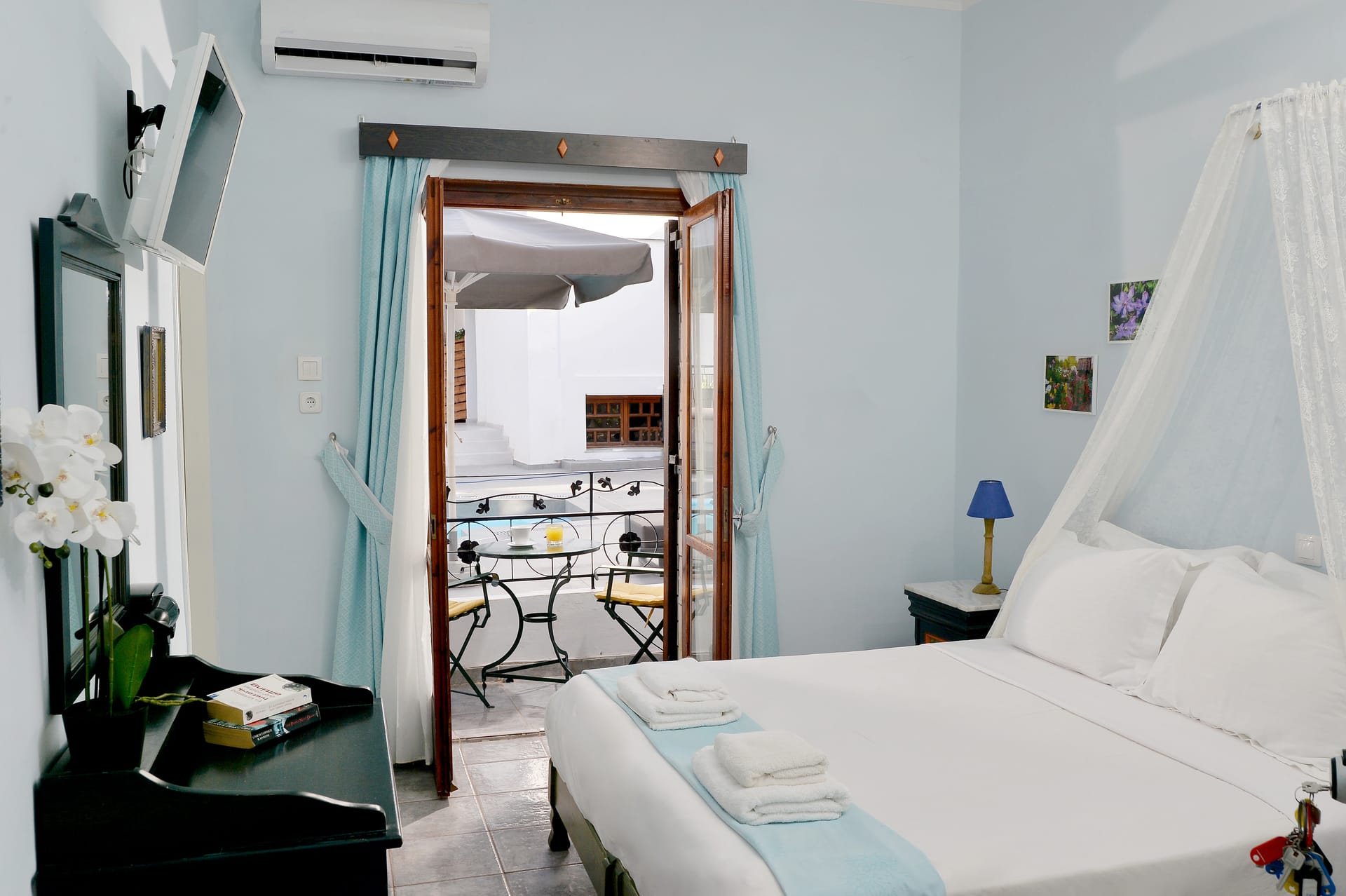 Standard Room with Pool View